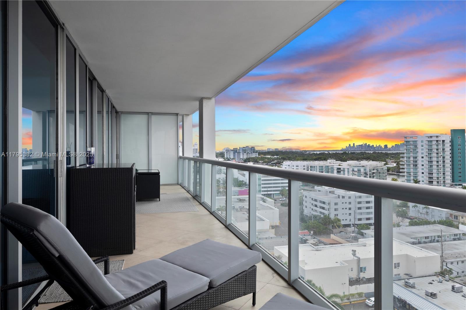 Condo for Sale in Miami Beach, FL