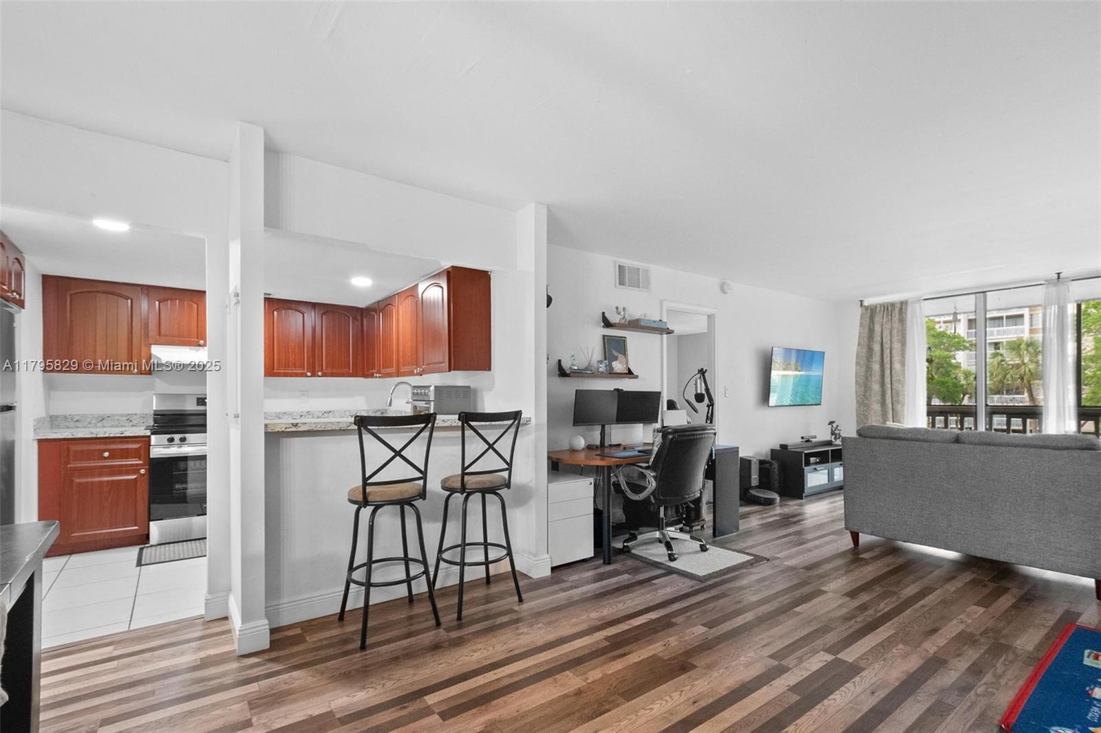 Environ I Condo 3 And 4