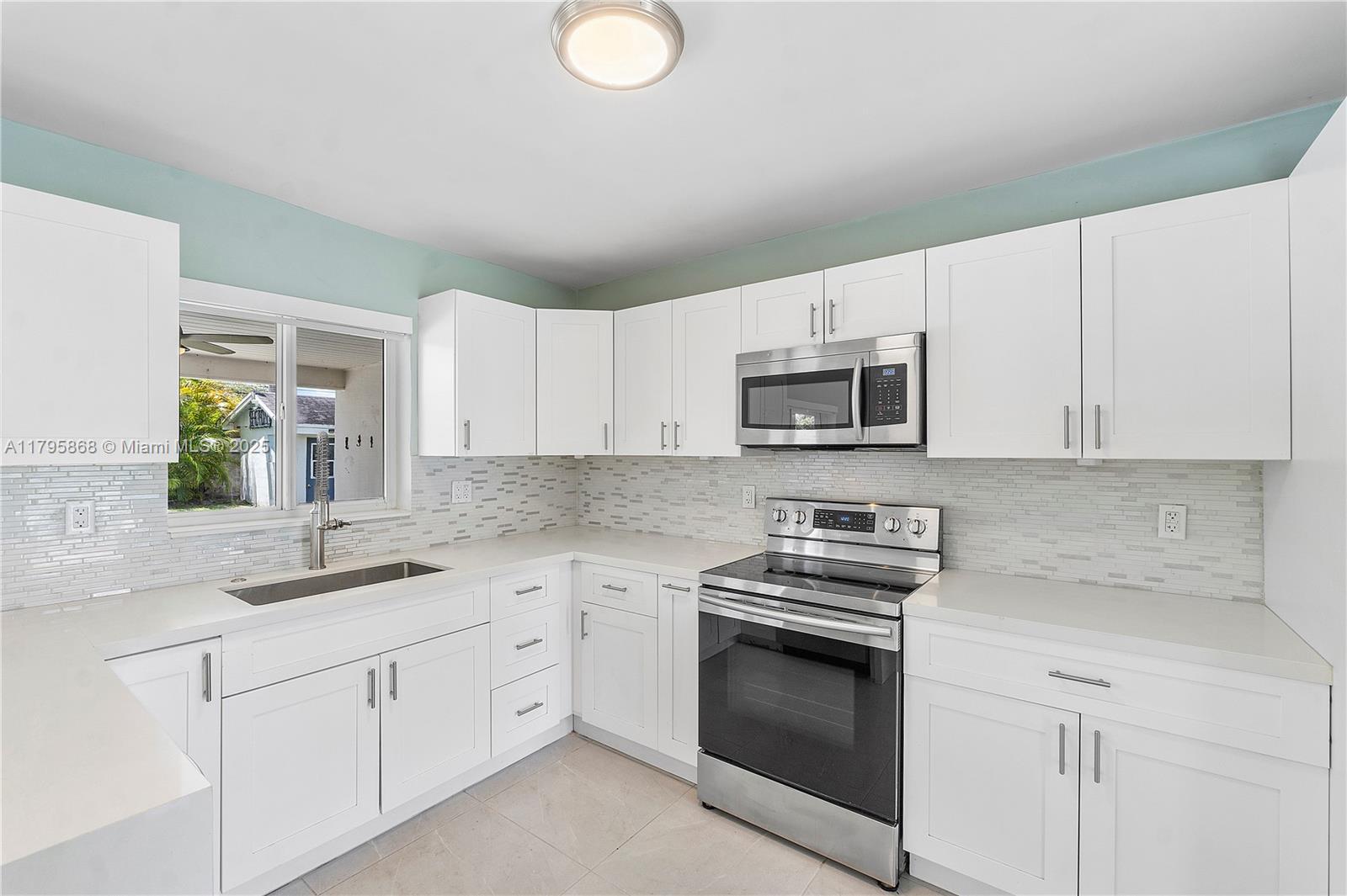 Homes for sale in Palmetto Bay, FL | 9350 Sw 183Rd Ter, Palmetto Bay, FL 33157 | MLS# A11795868