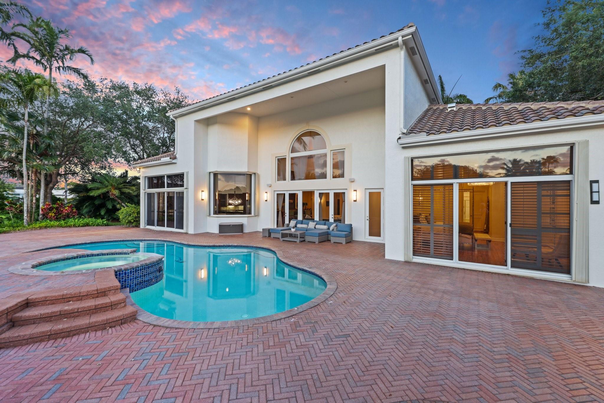 Homes for sale in Davie, FL | 2753 W Stonebrook Cir, Davie, FL 33330 | MLS# F10501725