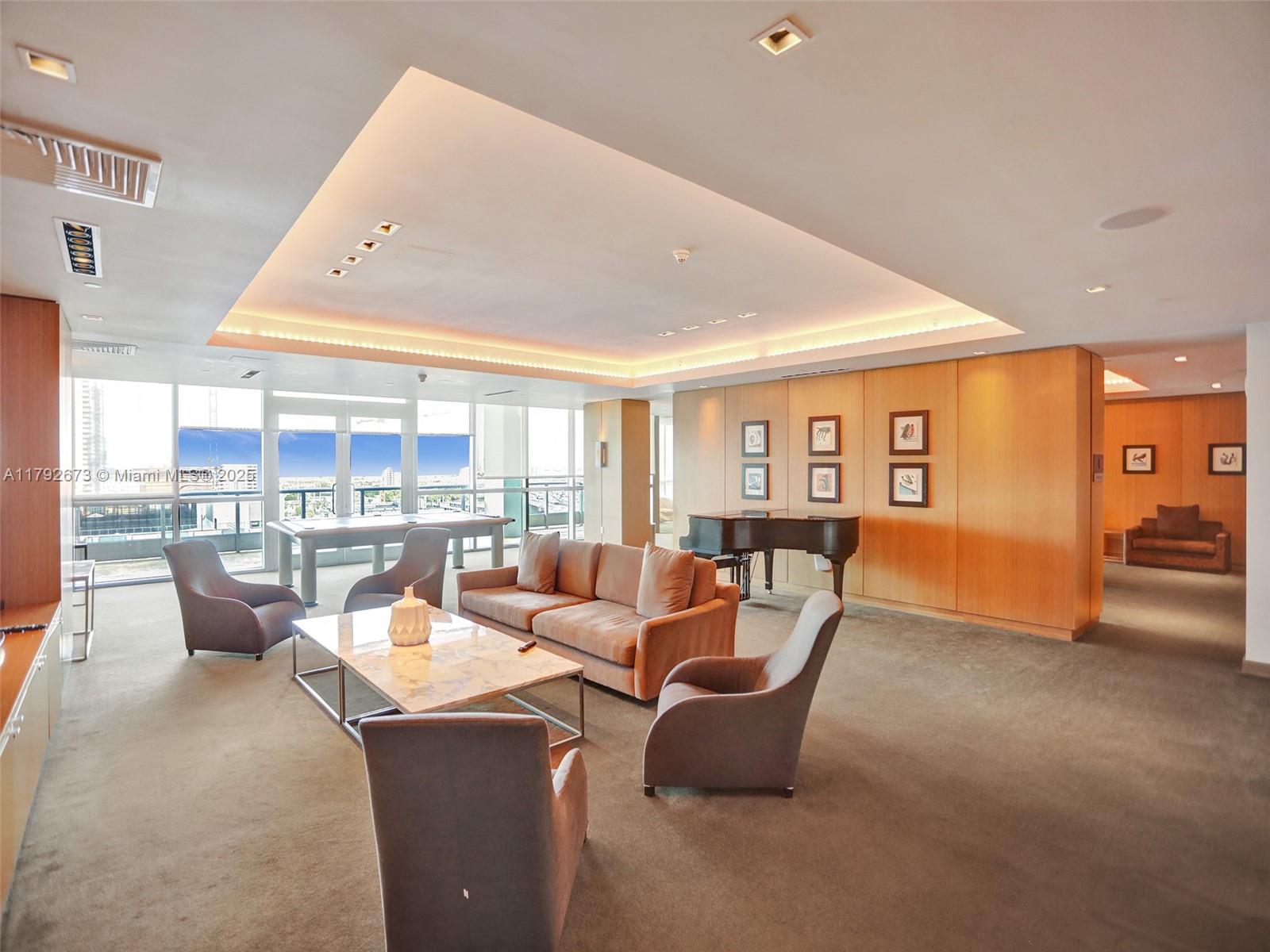 900 Biscayne Blvd #707, Miami FL 33132