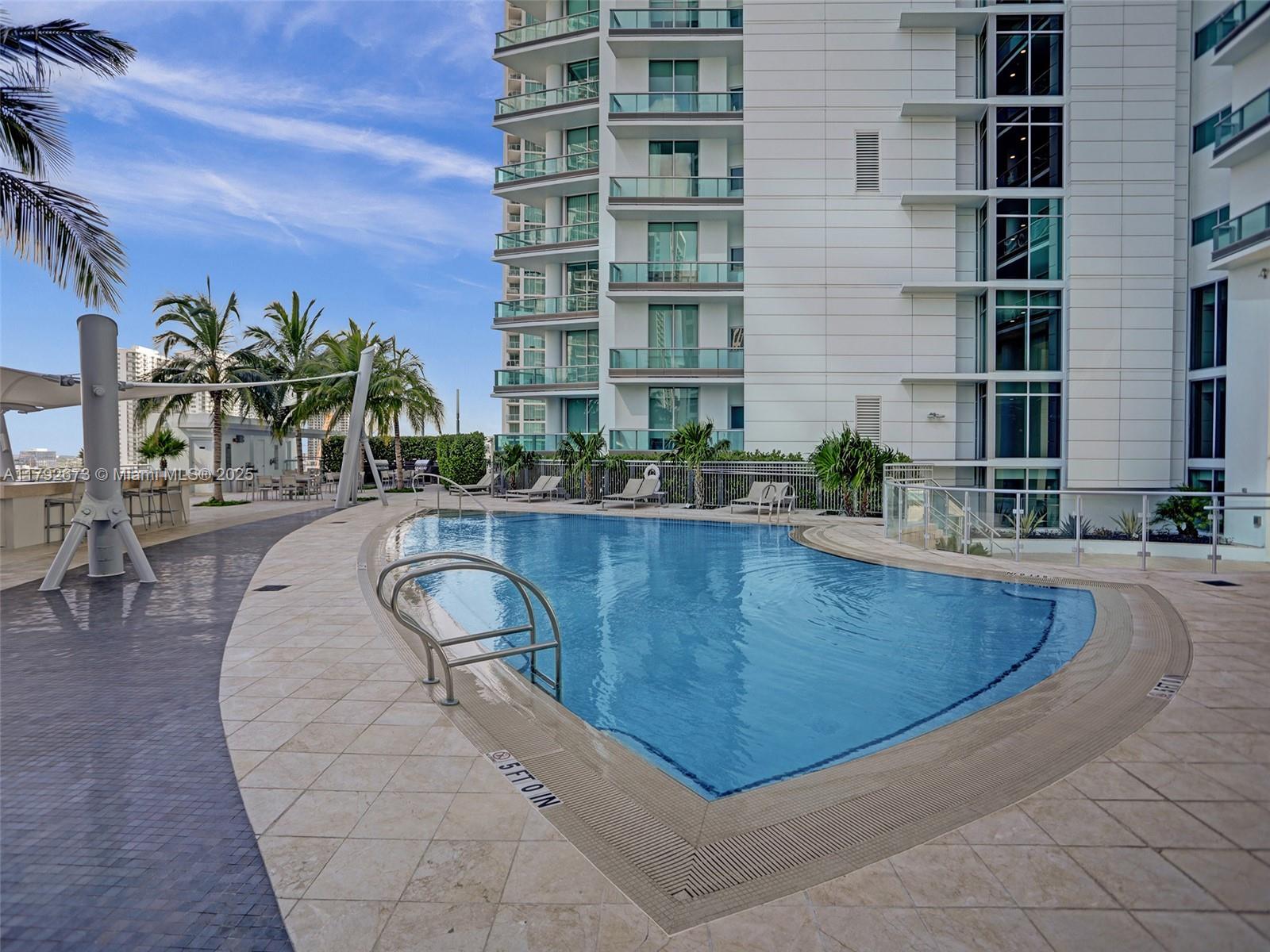 900 Biscayne Blvd #707, Miami FL 33132