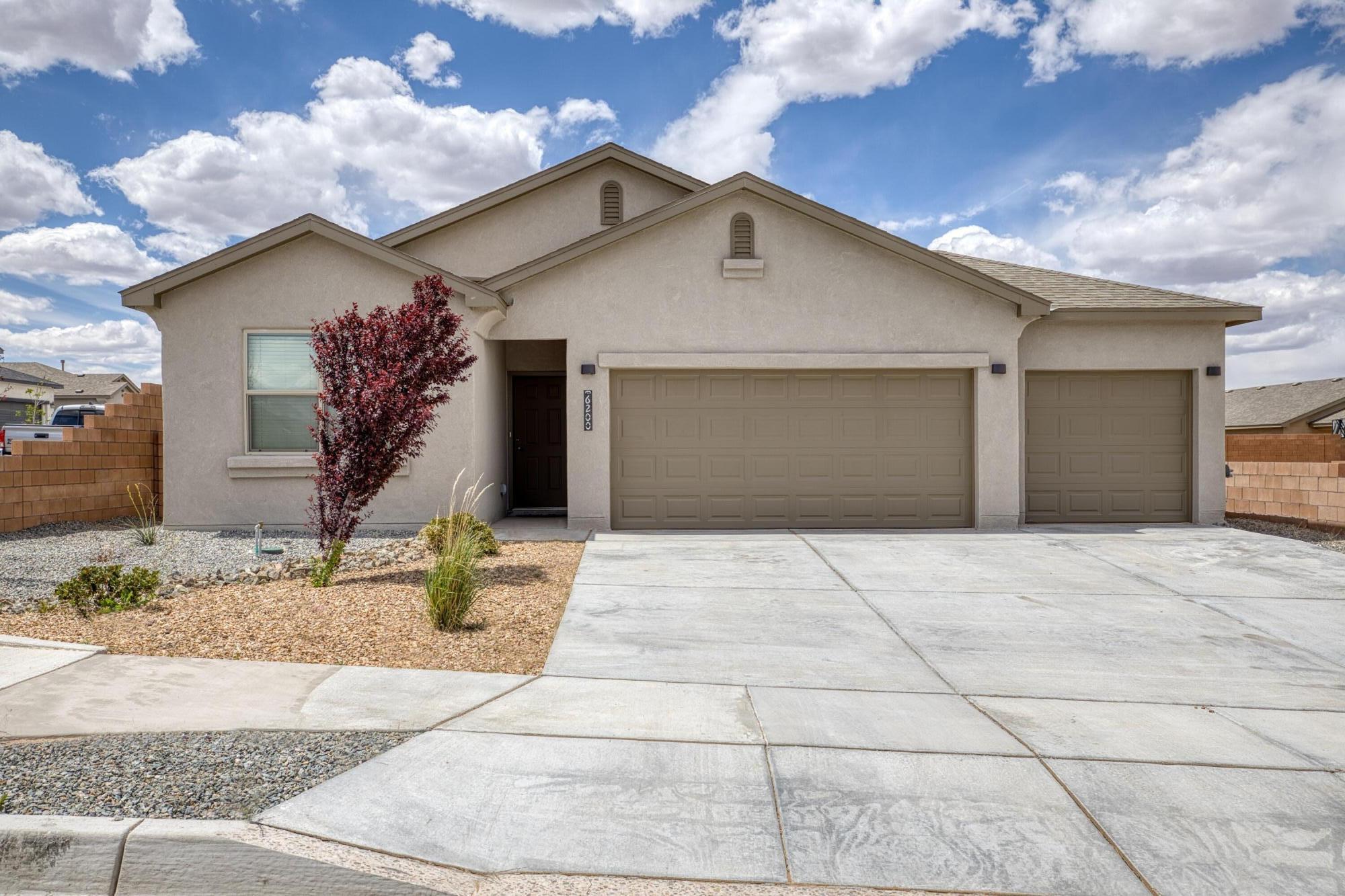 Homes for sale in Rio Rancho, NM | 6200 White Hawk Dr Ne, Rio Rancho, NM 87144 | MLS# 1083332