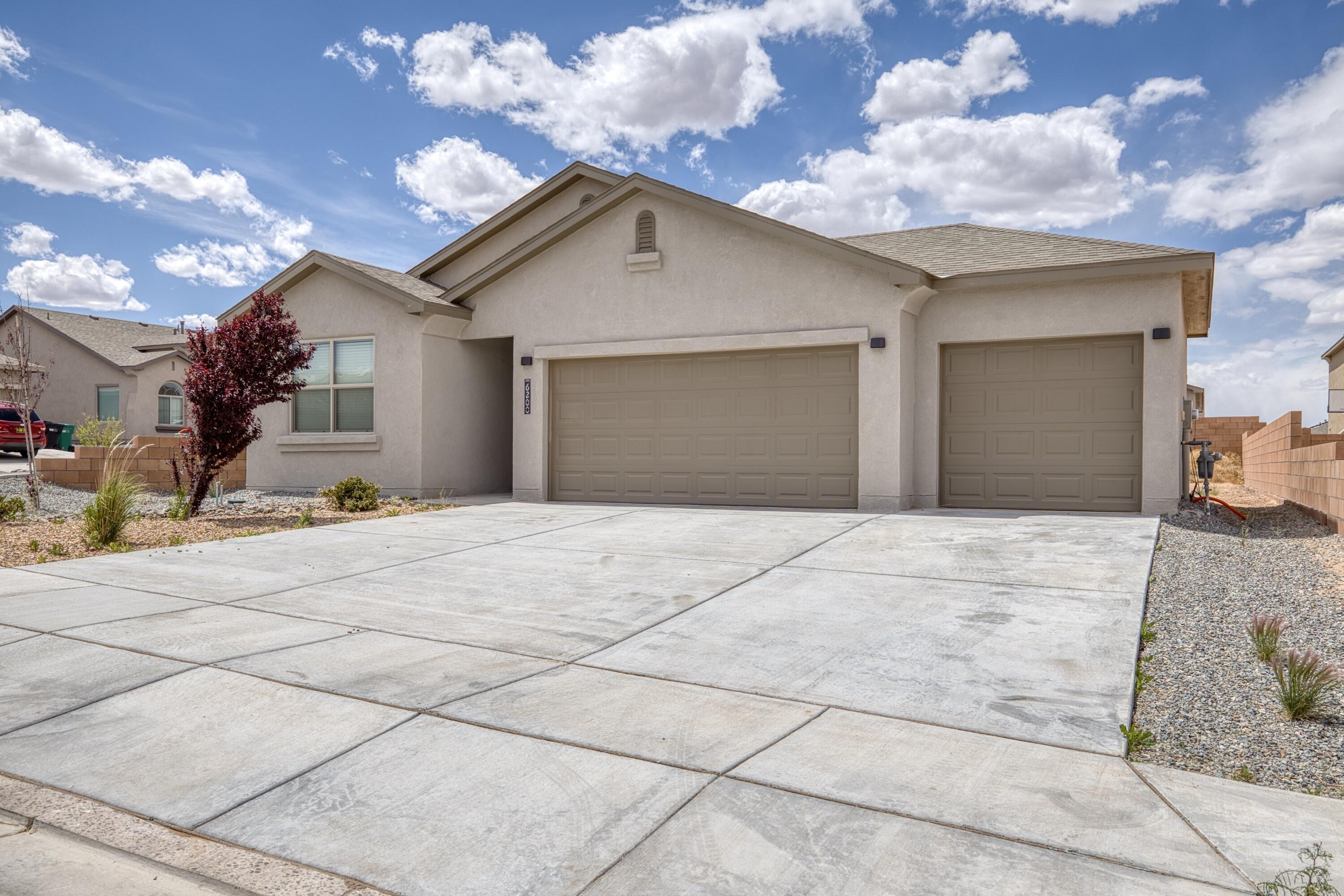 Homes for sale in Rio Rancho, NM | 6200 White Hawk Dr Ne, Rio Rancho, NM 87144 | MLS# 1083332