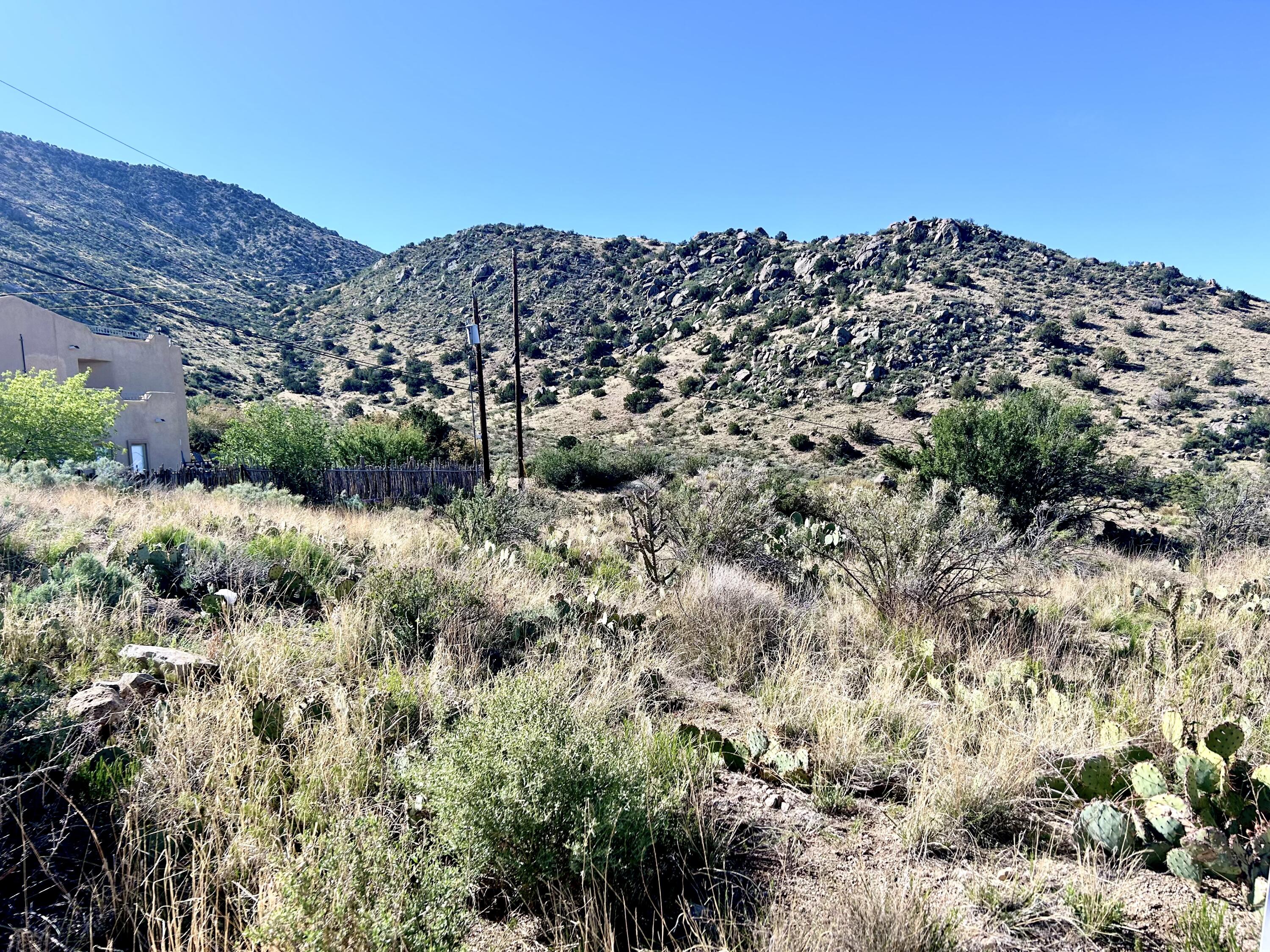 Homes for sale in Albuquerque, NM | Deer Trail Pl Ne, Albuquerque, NM 87111 | MLS# 1083360