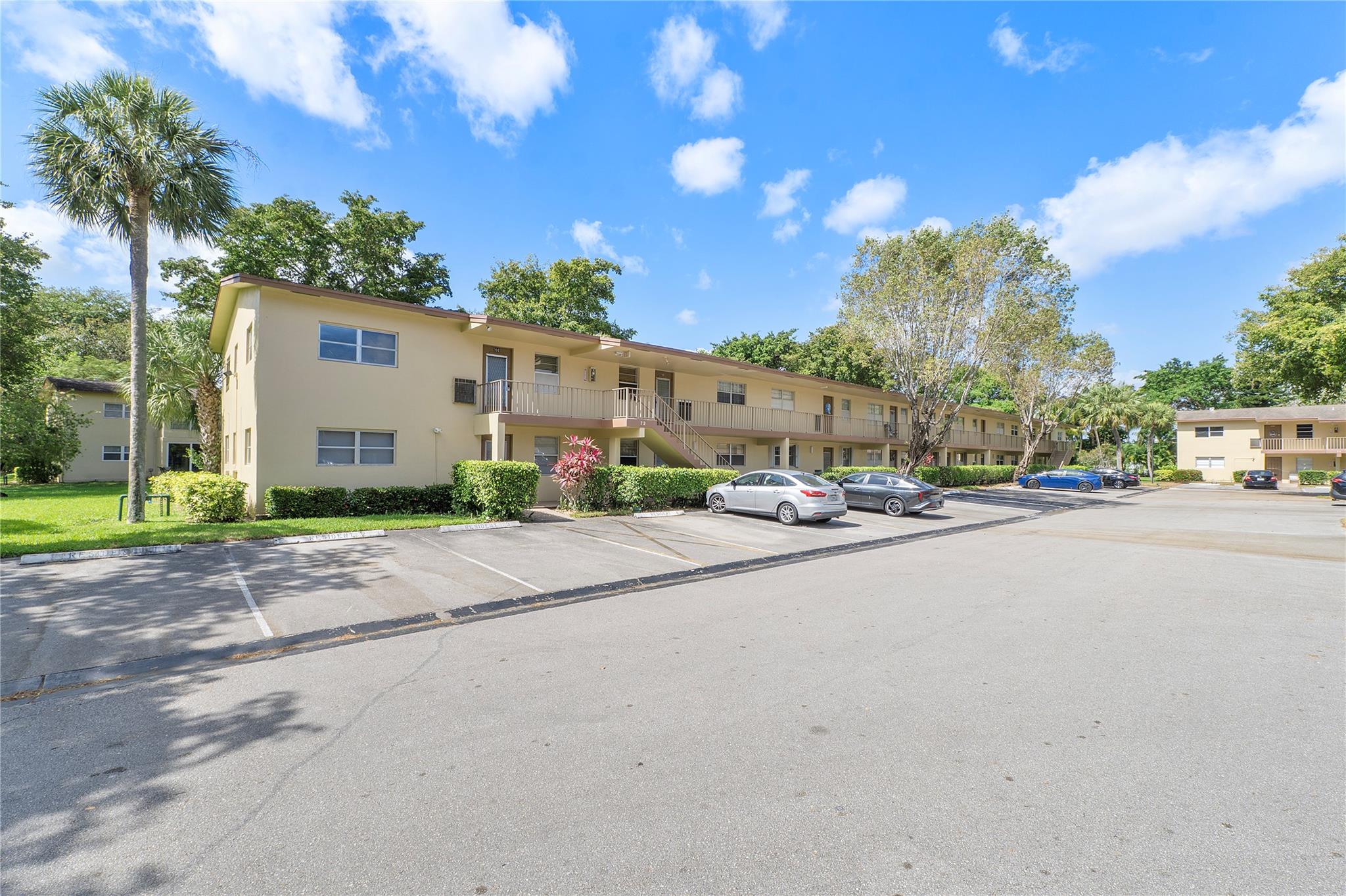 Oriole Gardens Three