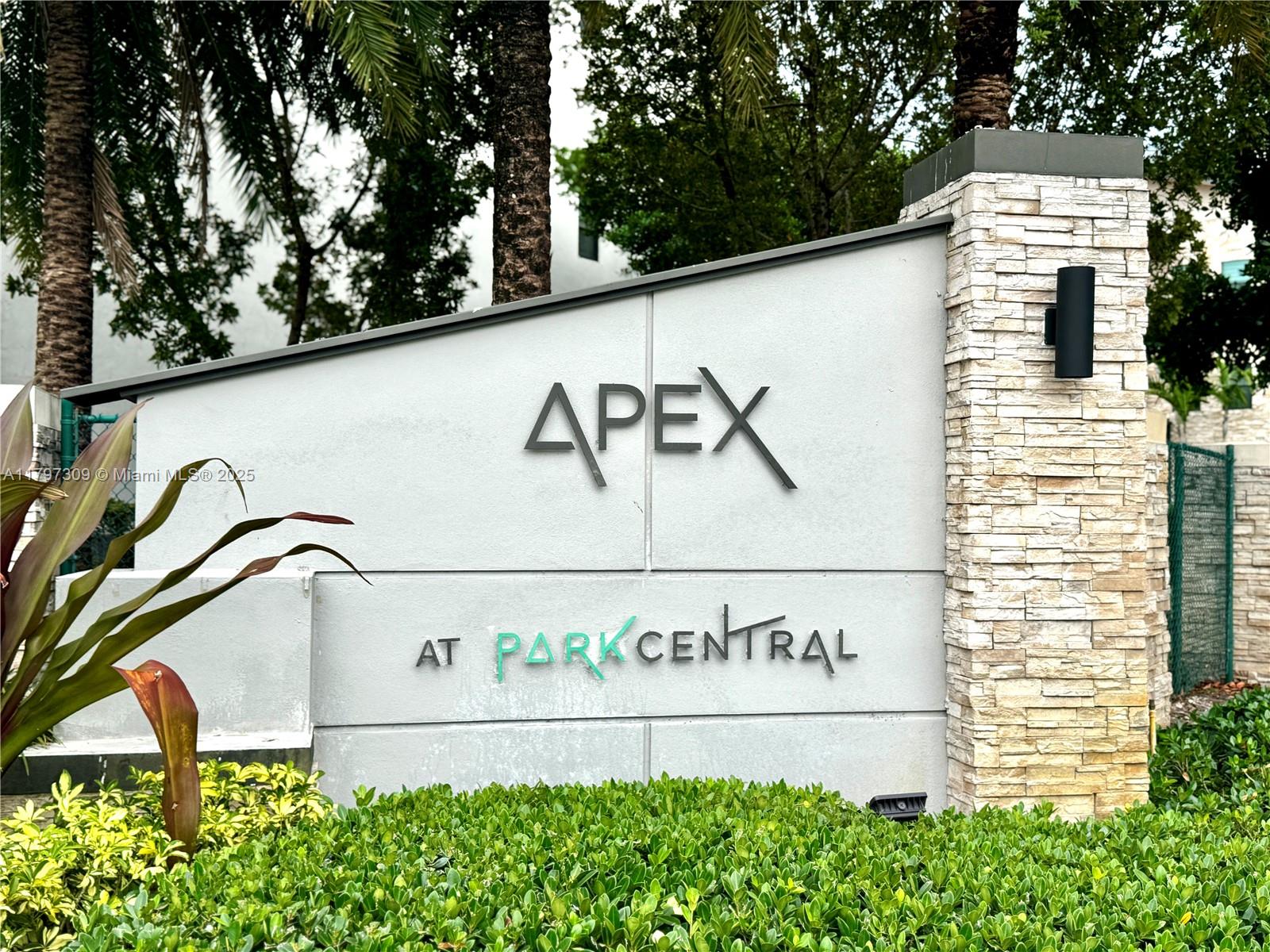 Apex At Park Central Cond