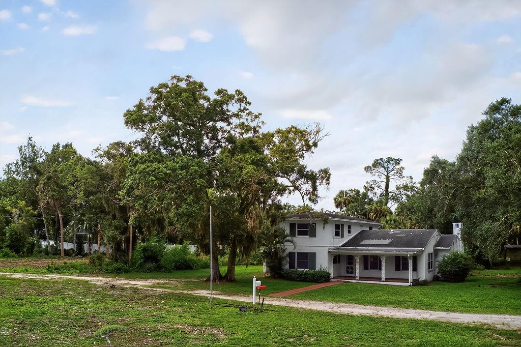 Homes for sale in Vero Beach, FL | 5240 20th Street, Vero Beach, FL 32966 | MLS# F10502094