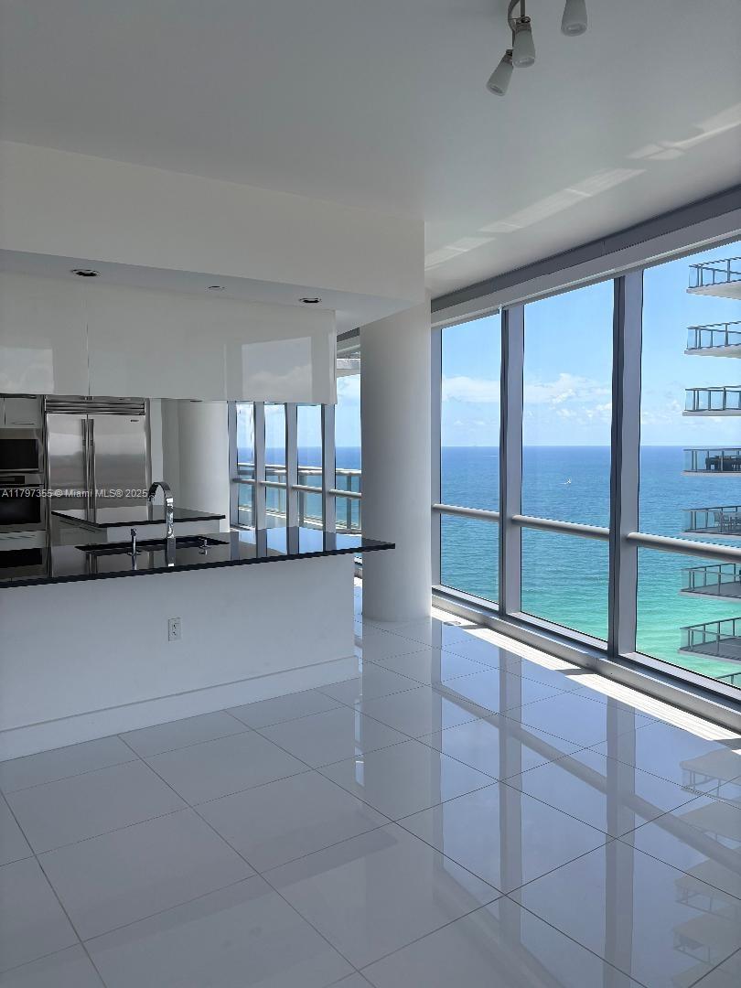 Condo for Sale in Sunny Isles Beach, FL