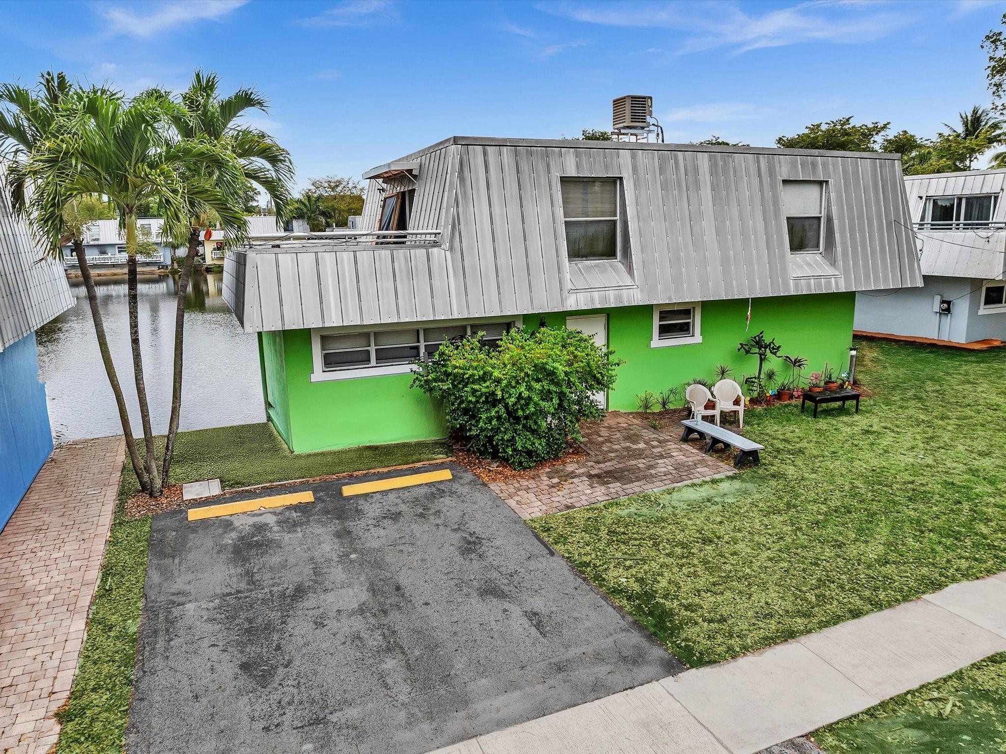 1350 Ne 40th Dr Oakland Park FL 33334 | F10502026