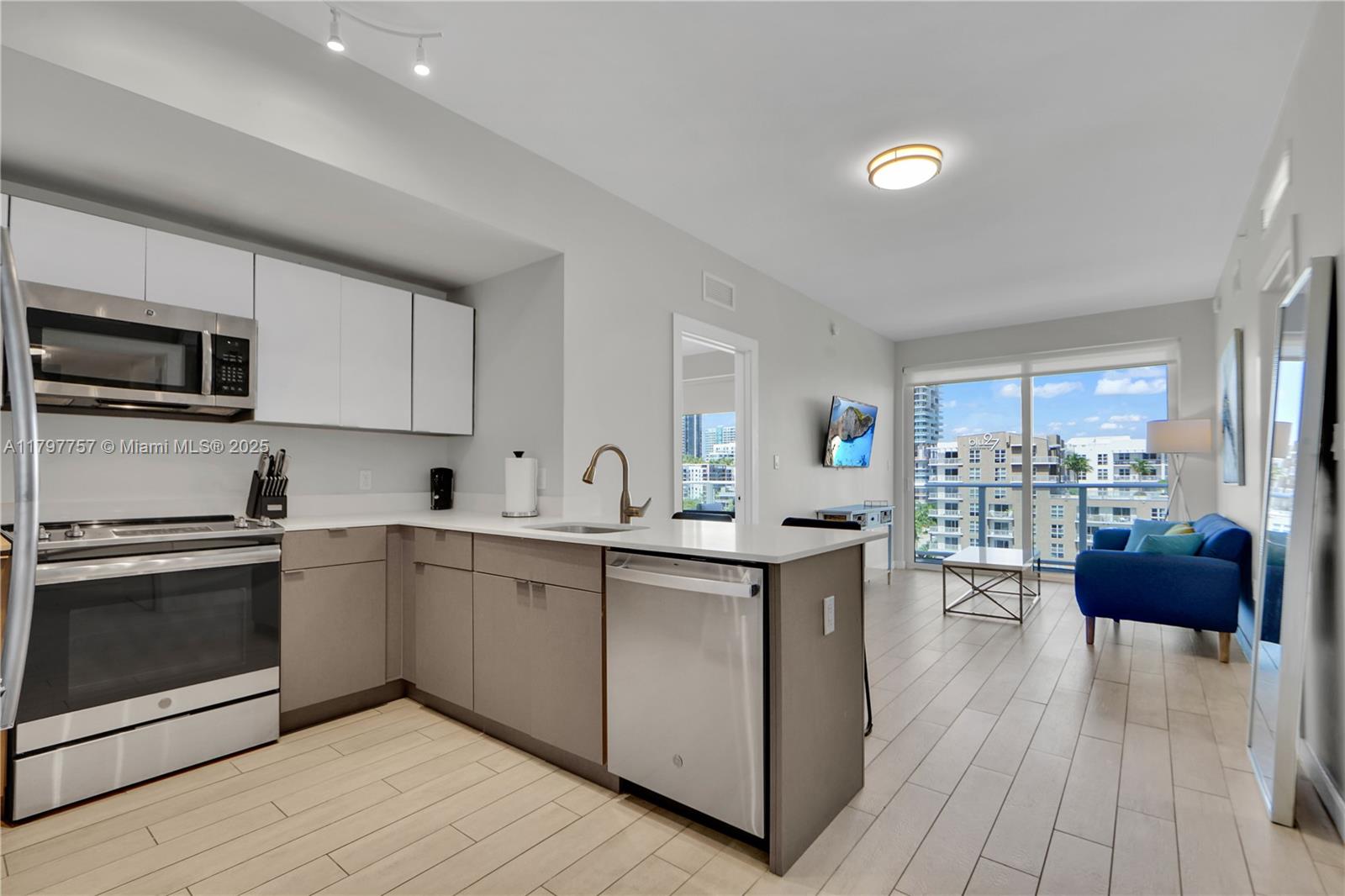 26 Edgewater Condo