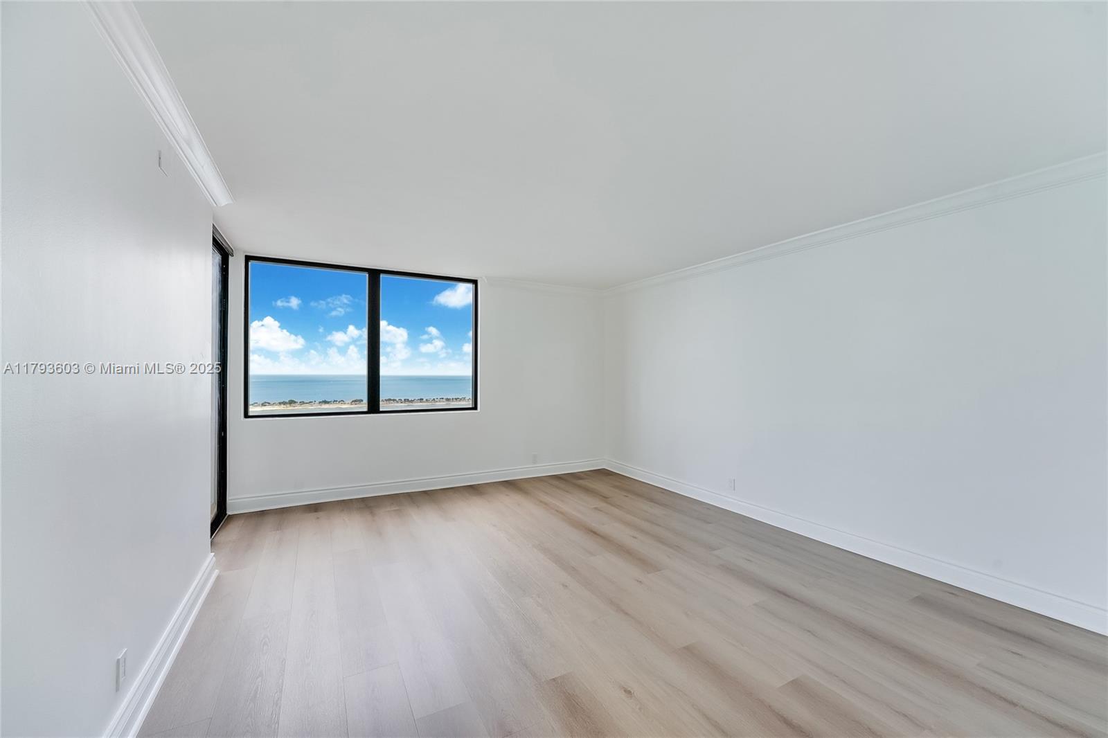 1581 Brickell Ave #PH102, Miami FL 33129
