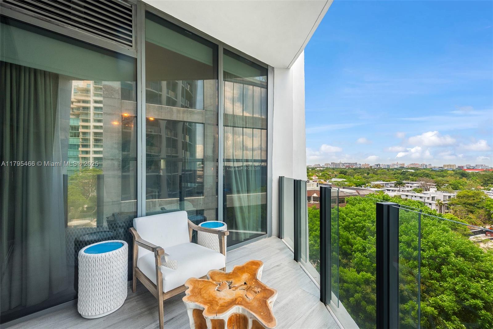 2831 S Bayshore Dr #905, Miami FL 33133