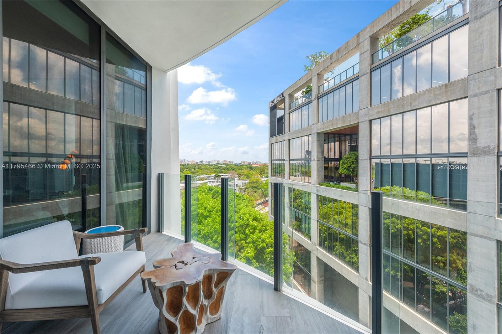 2831 S Bayshore Dr #905, Miami FL 33133