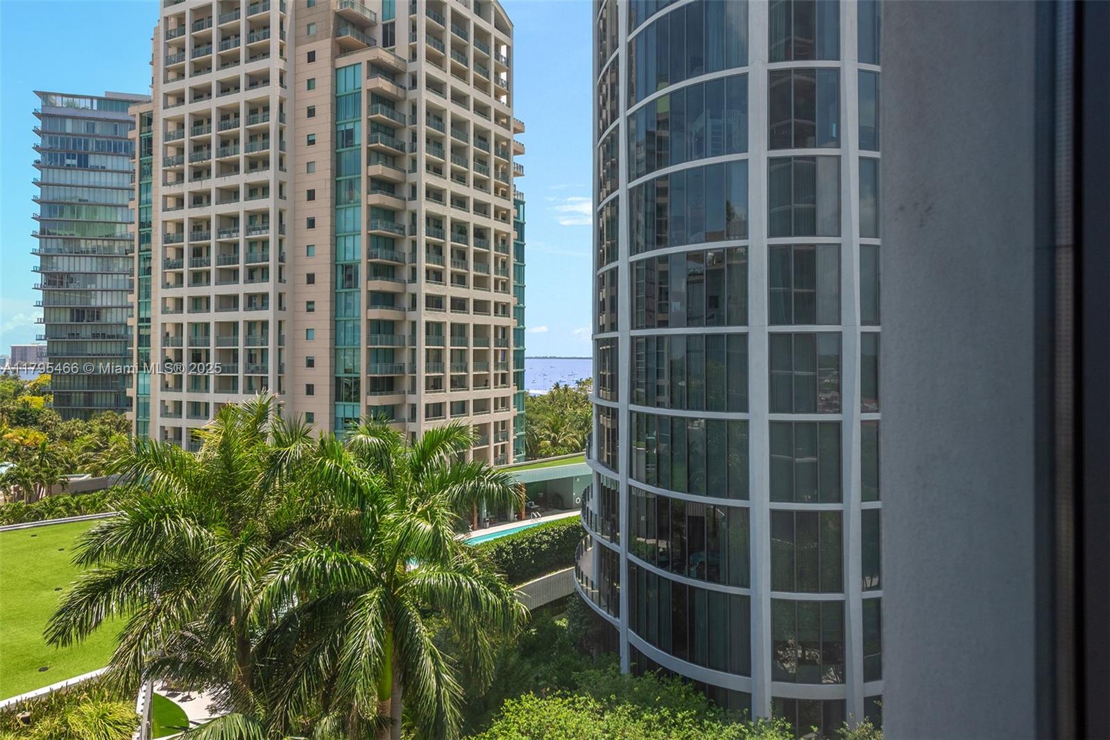 2831 S Bayshore Dr #905, Miami FL 33133