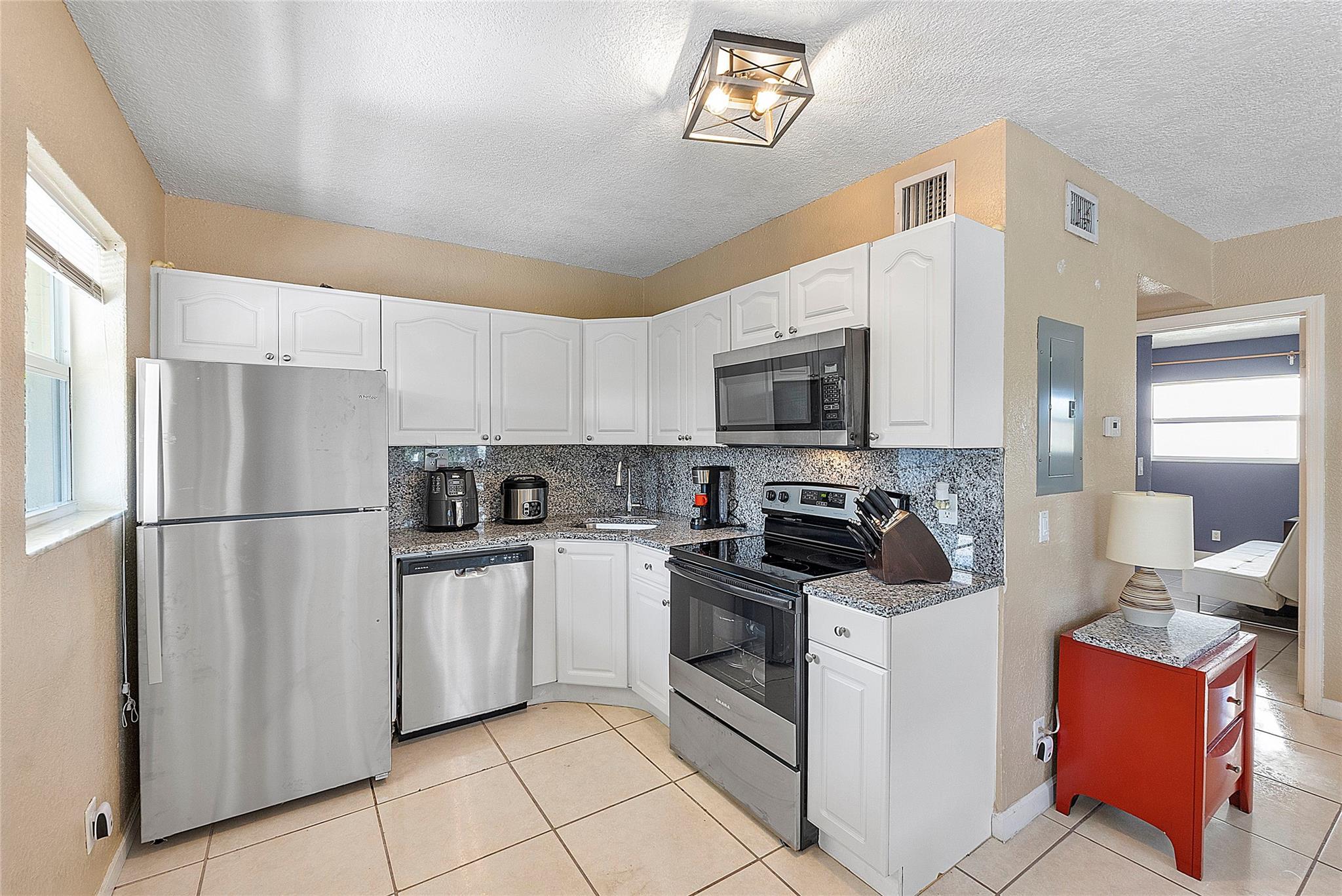 Homes for sale in Wilton Manors, FL | 2741 Ne 8th Avenue #20, Wilton Manors, FL 33334 | MLS# F10501719