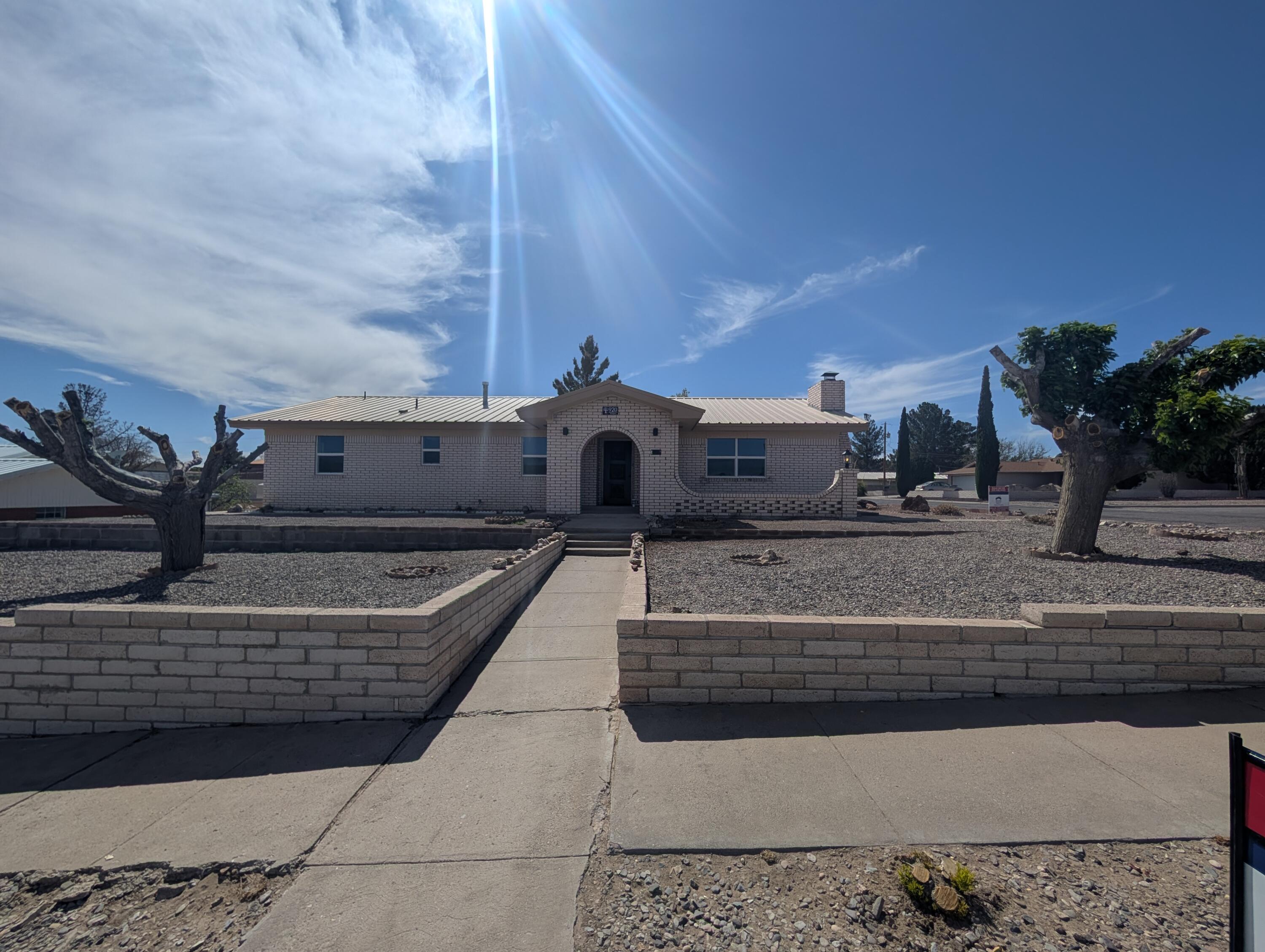 Homes for sale in Truth Or Consequences, NM | 920 Juniper St, Truth Or Consequences, NM 87901 | MLS# 1083430
