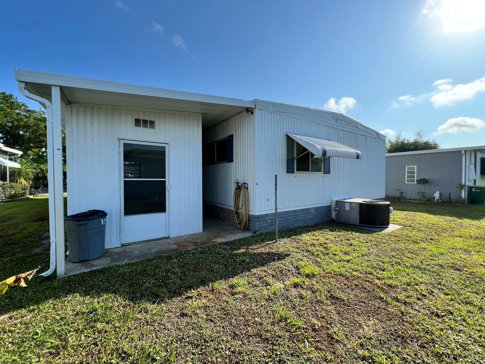 Homes for sale in Barefoot Bay, FL | 1005 Thrush Circle, Barefoot Bay, FL 32976 | MLS# R11088231