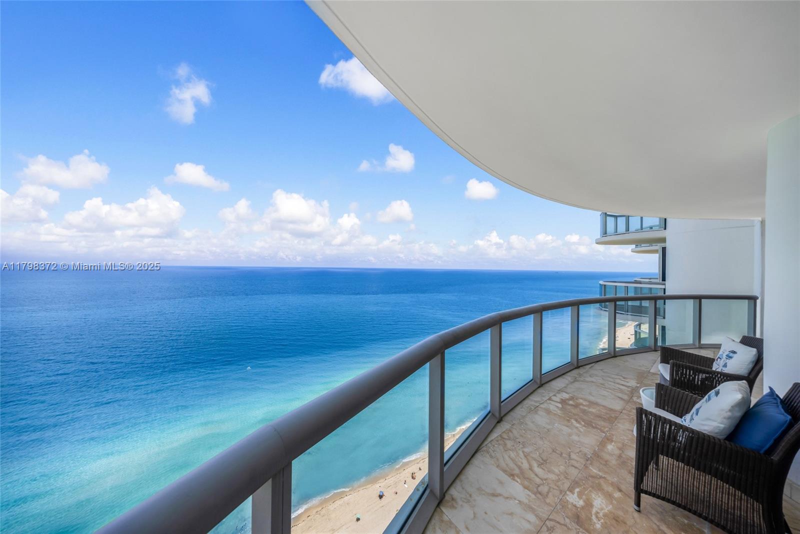 Condo for Sale in Miami Beach, FL