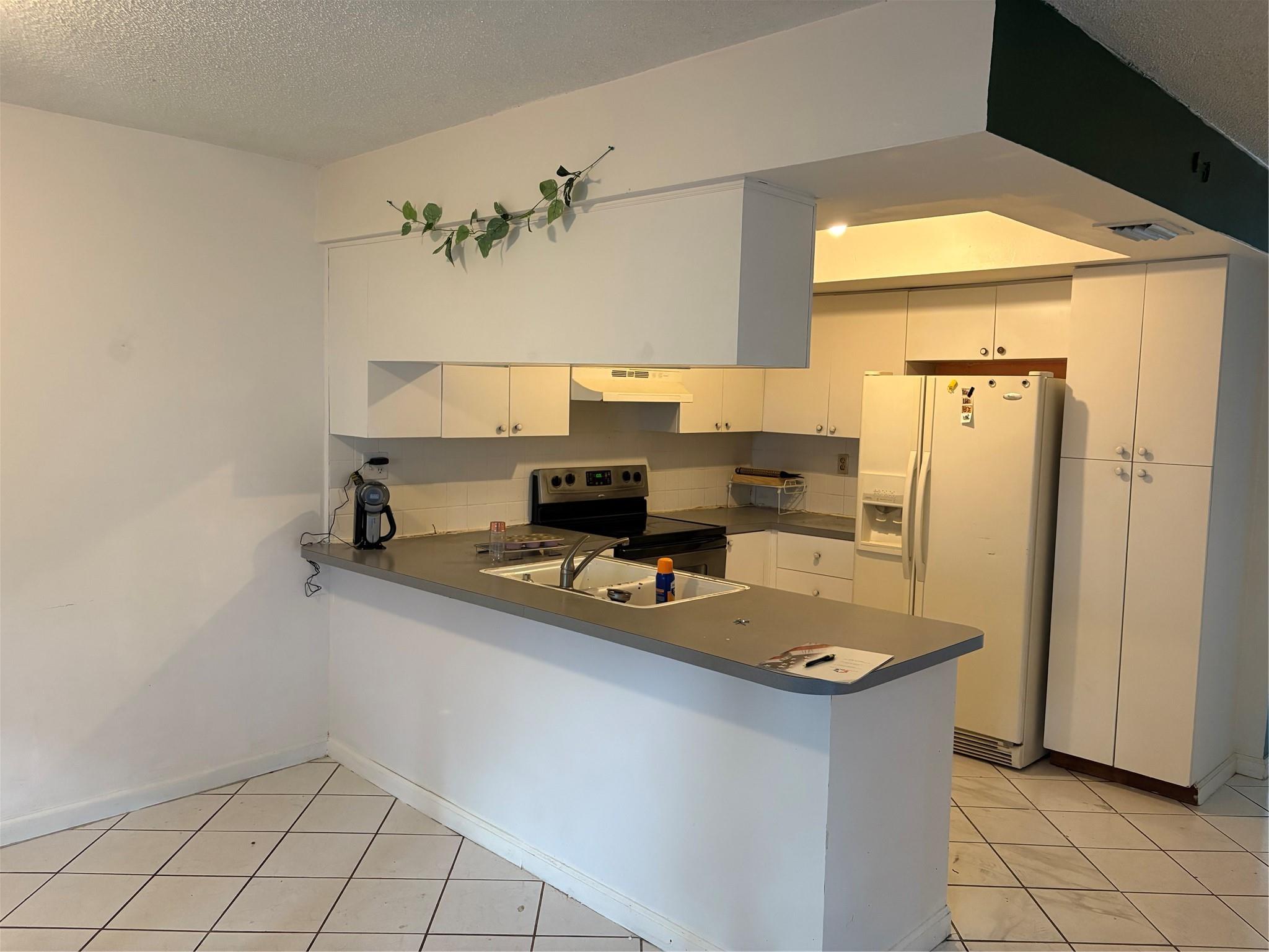 Homes for sale in Tamarac, FL | 7659 Nw 74Th Ave, Tamarac, FL 33321 | MLS# F10502462