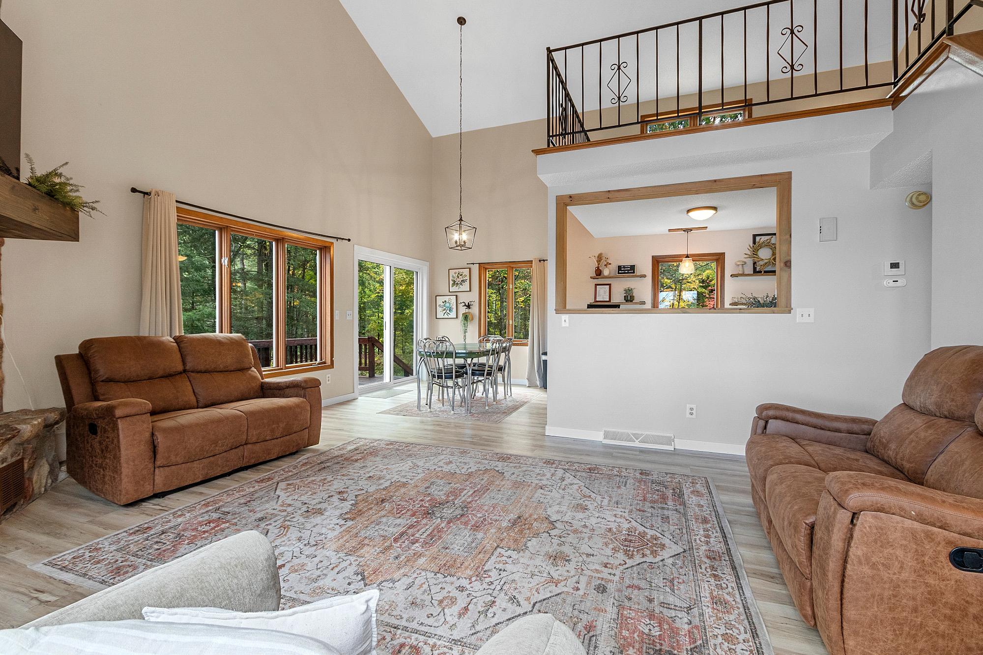 Silver Lake (C) Property 5600 Silver Lake Rd S Photo 18