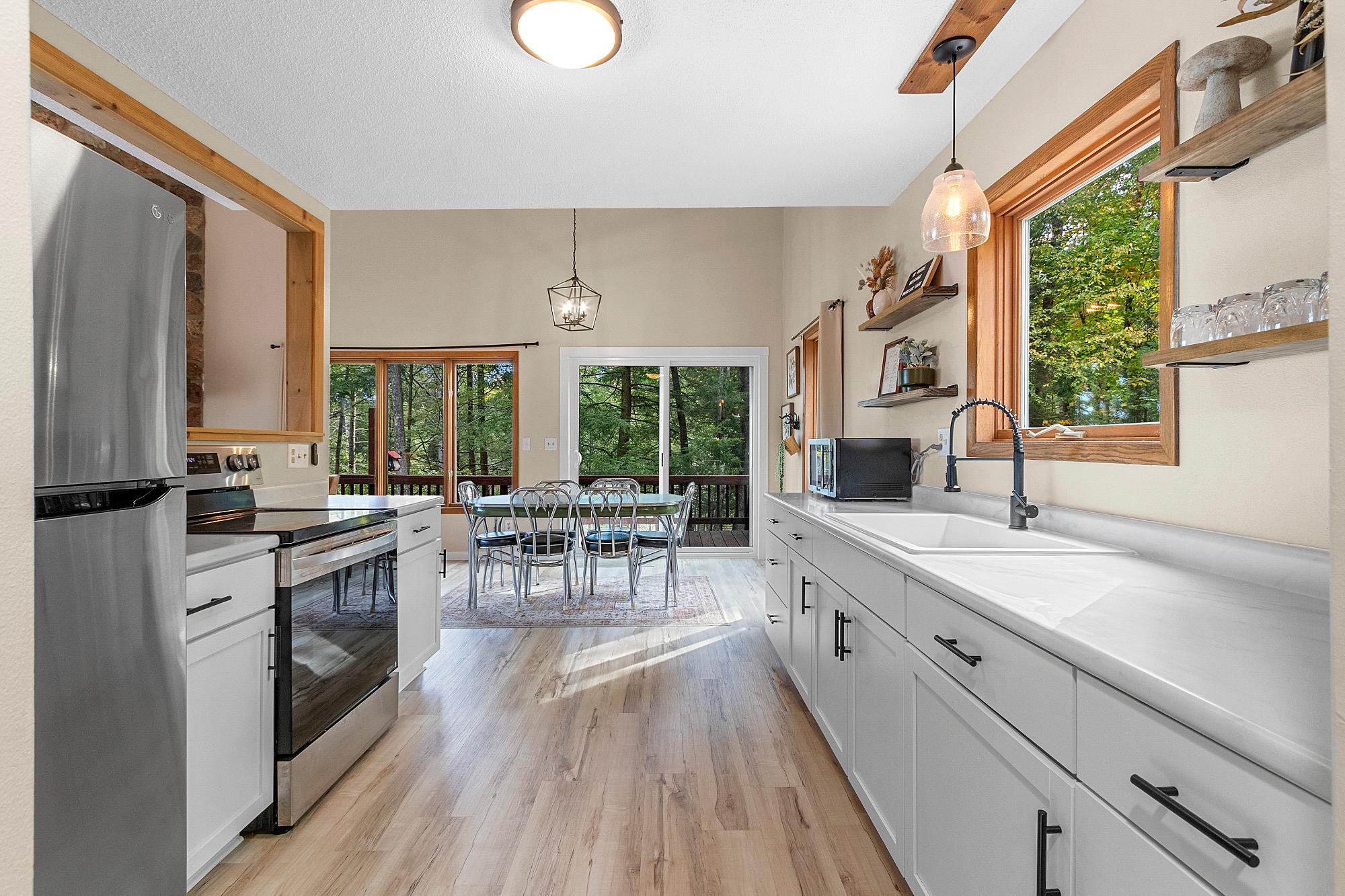 Silver Lake (C) Property 5600 Silver Lake Rd S Photo 9