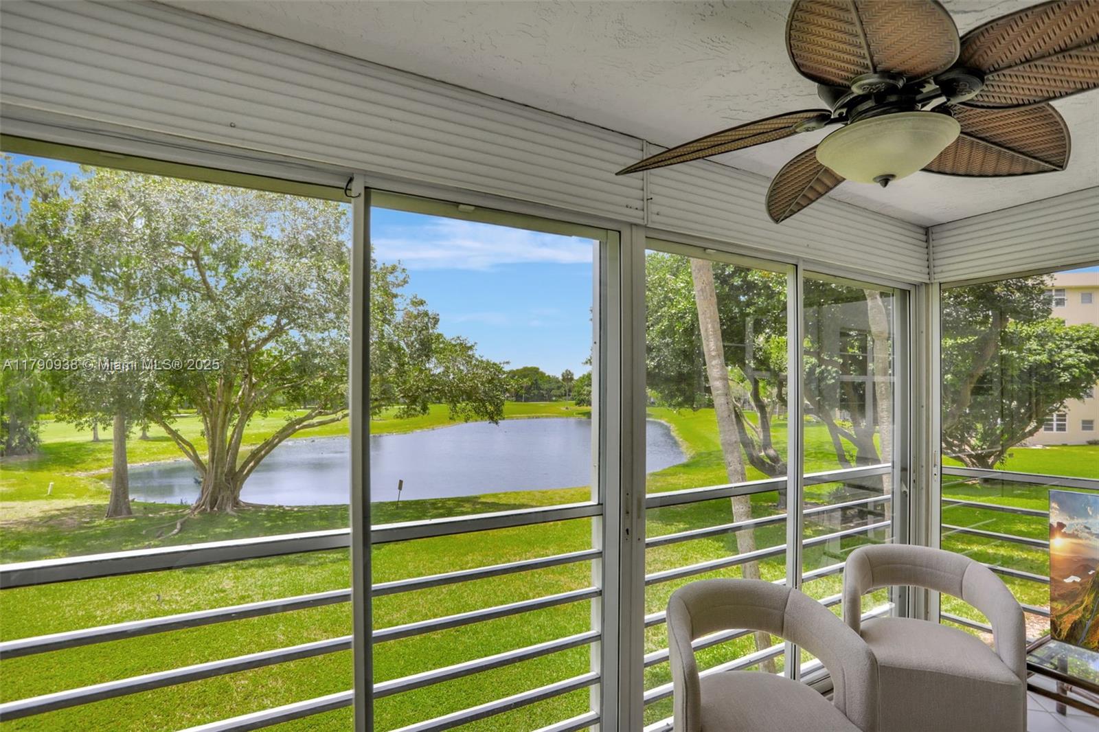 No 103 Palm-Aire Country