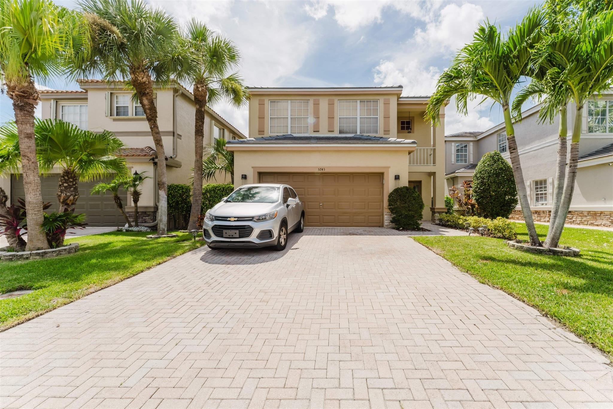 5743 Raceway Rd Lake Worth FL 33449 | F10502763