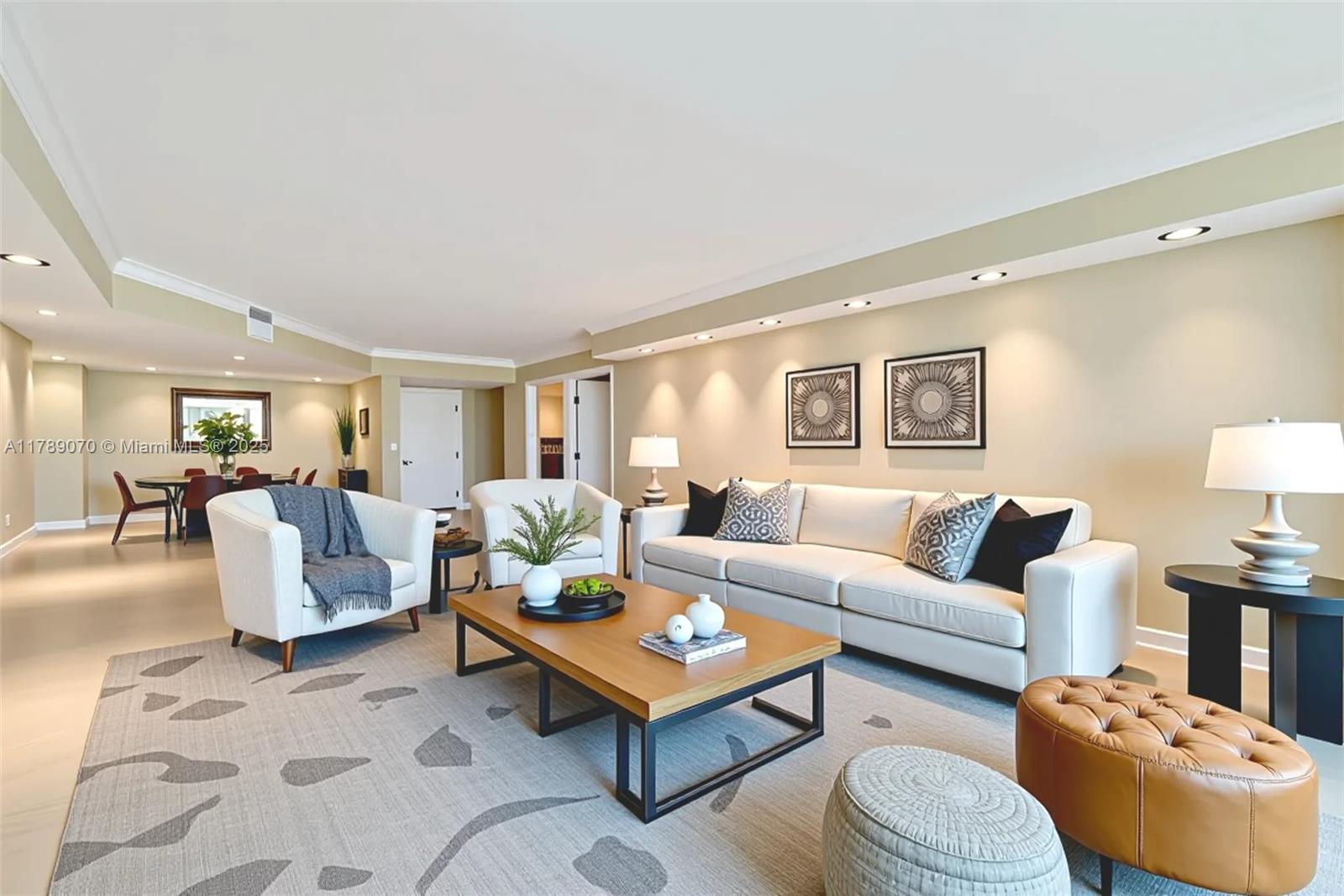 Point Of Americas Condo