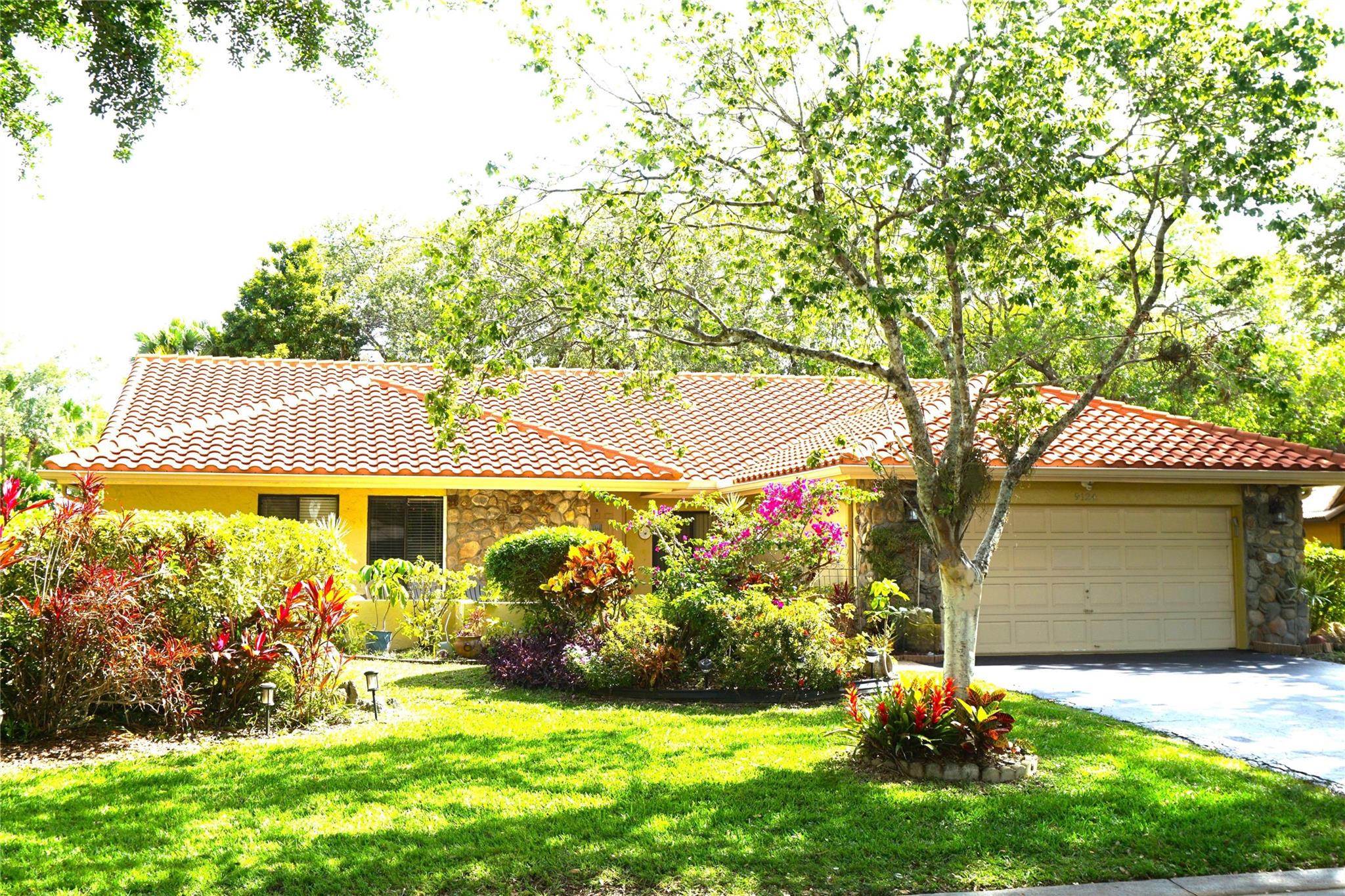 9124 50th Ct Coral Springs FL 33067 | F10502662