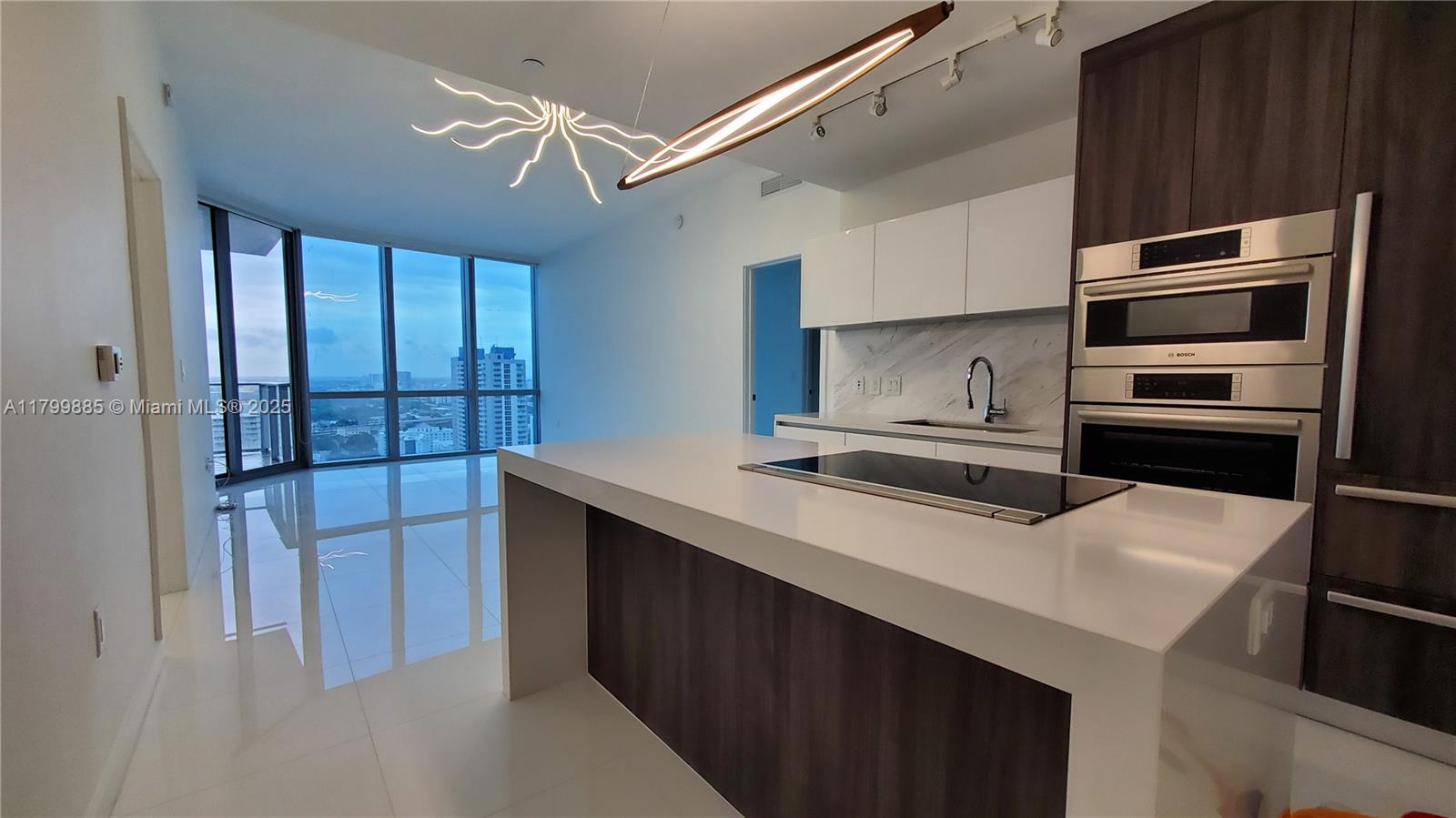 851 NE 1st Ave #2208, Miami FL 33132