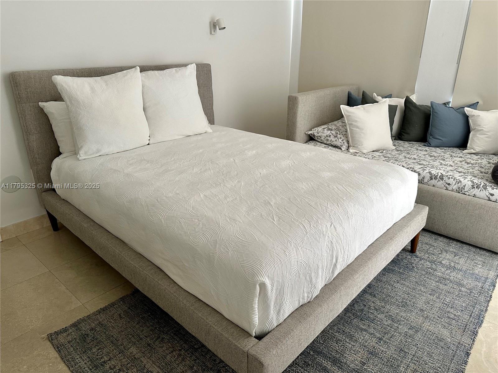 785 Crandon Blvd #803, Key Biscayne FL 33149