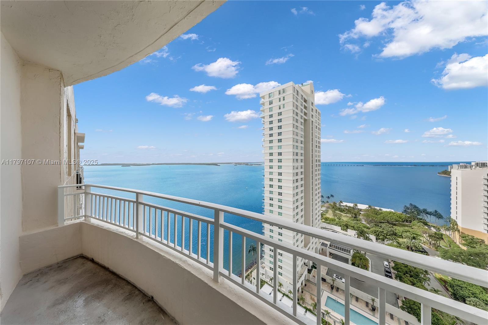770 Claughton Island Dr #PH-26, Miami FL 33131