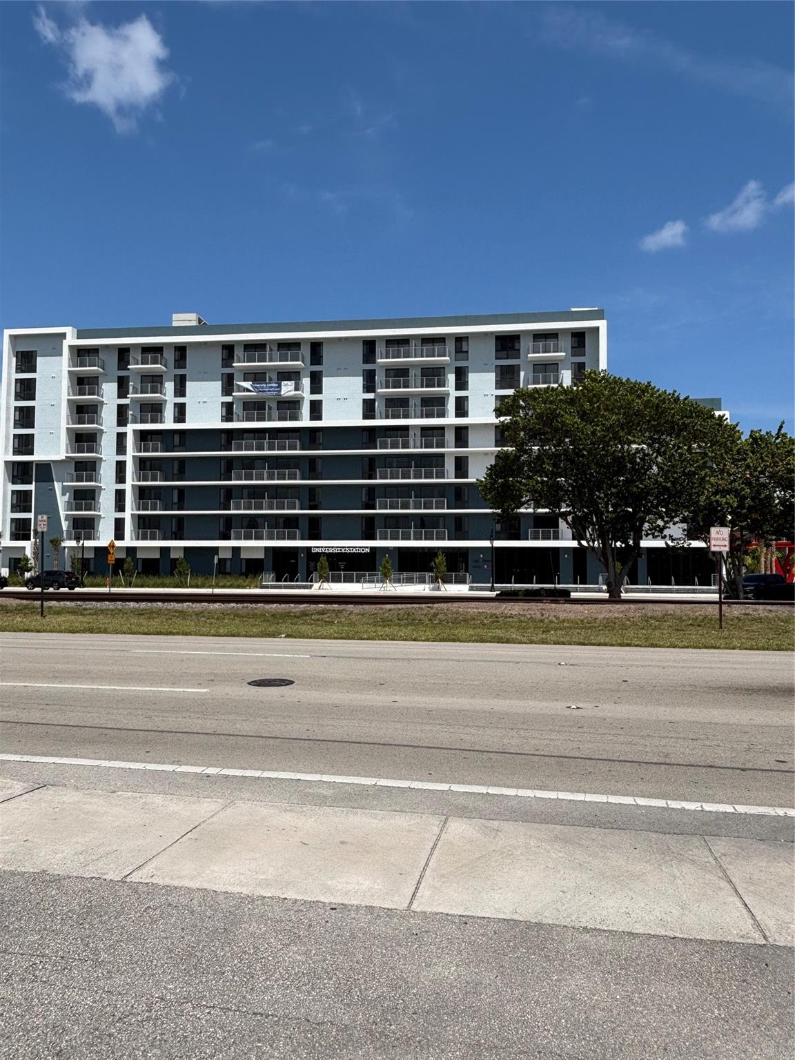 Homes for sale in Hollywood, FL | 2127 Polk St, Hollywood, FL 33020 | MLS# F10502624