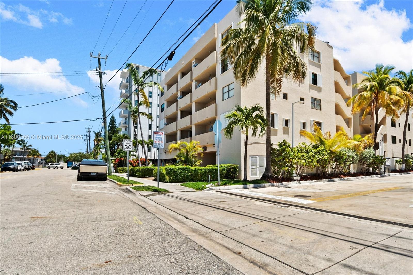 Bay Plaza Condo