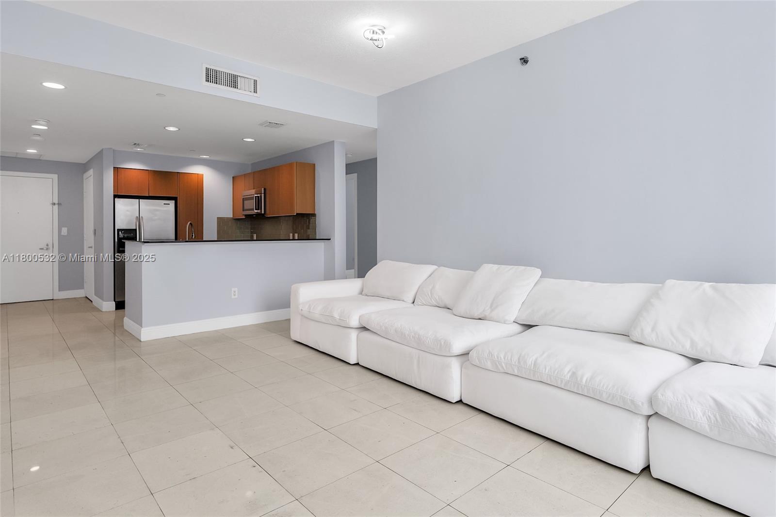 1060 Brickell Ave #1811, Miami FL 33131