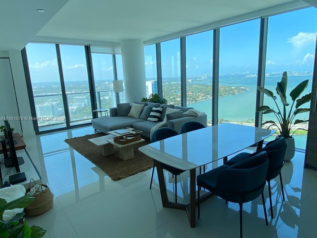 Condo for Sale in Miami, FL