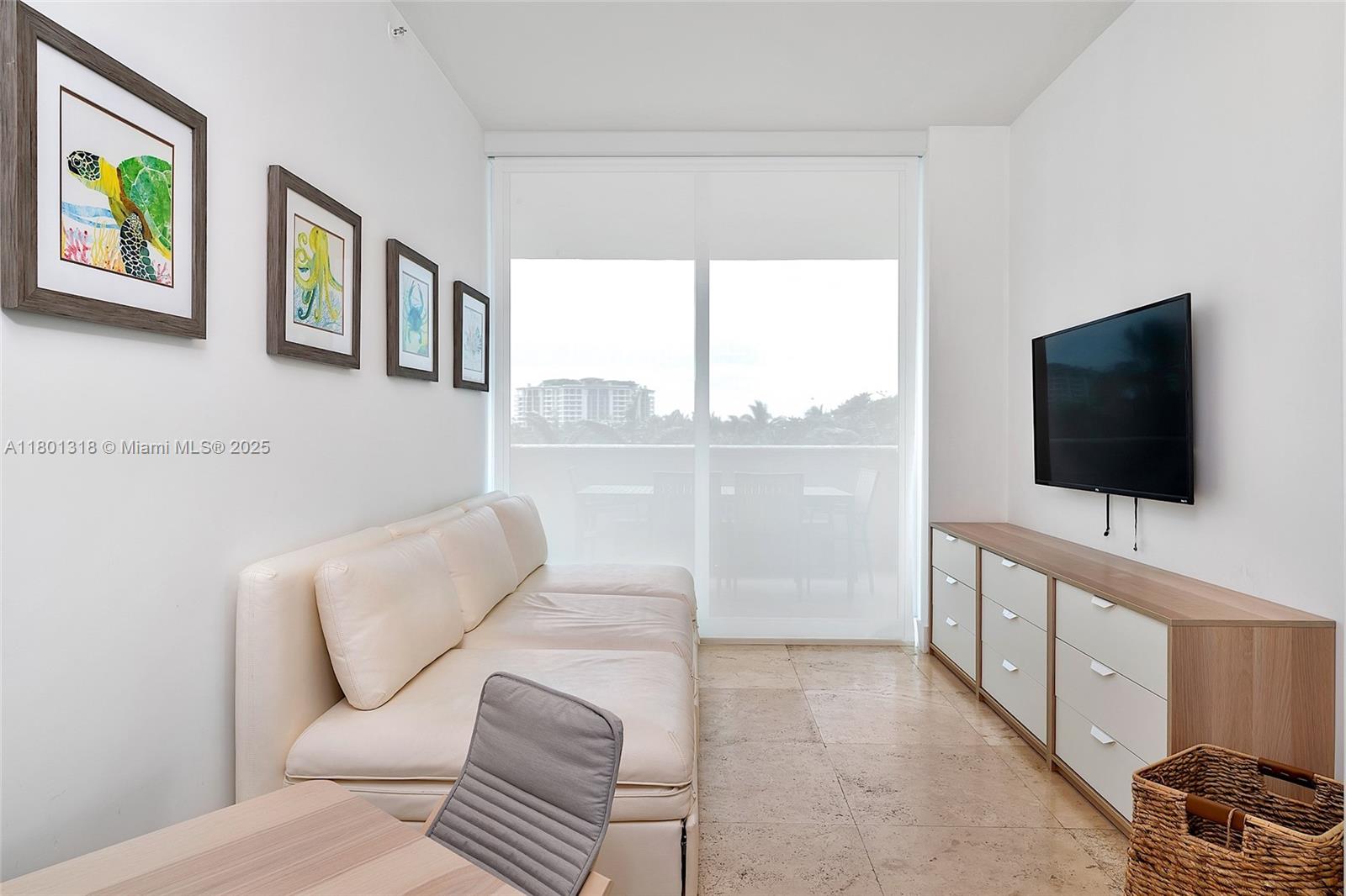300 S Pointe Dr #403, Miami Beach FL 33139