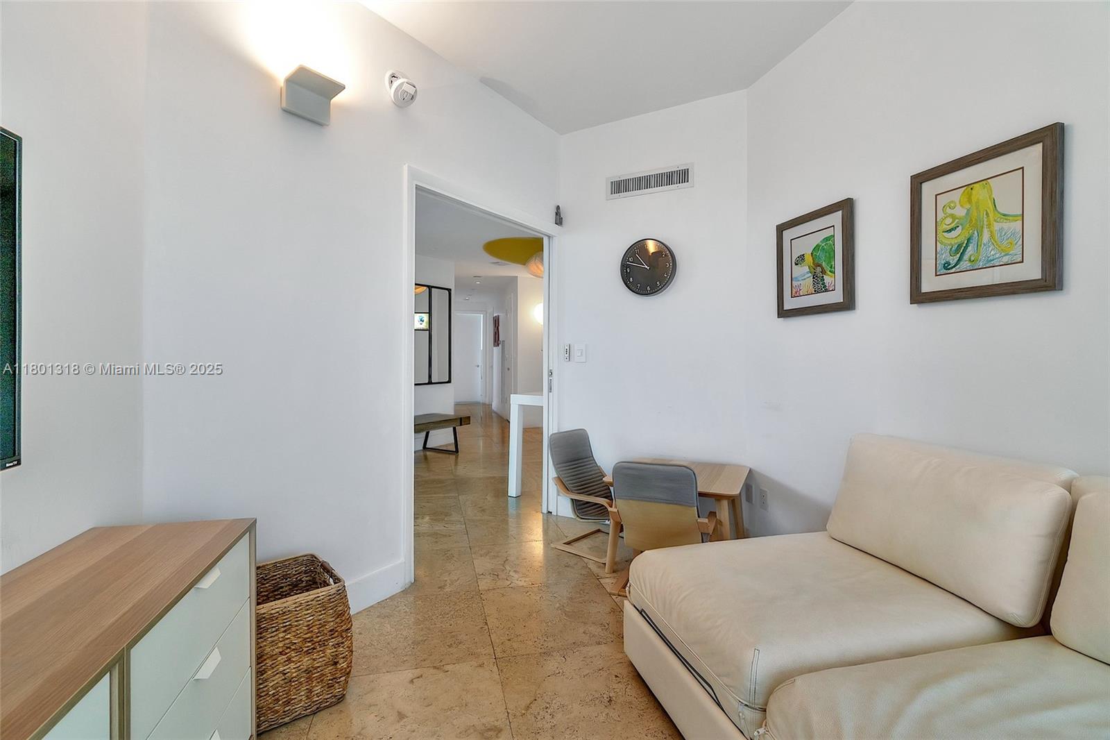300 S Pointe Dr #403, Miami Beach FL 33139