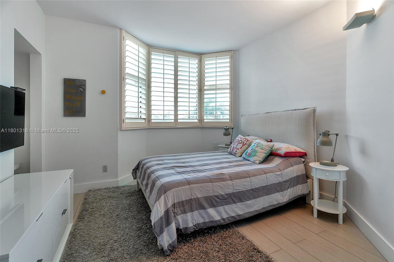 300 S Pointe Dr #403, Miami Beach FL 33139