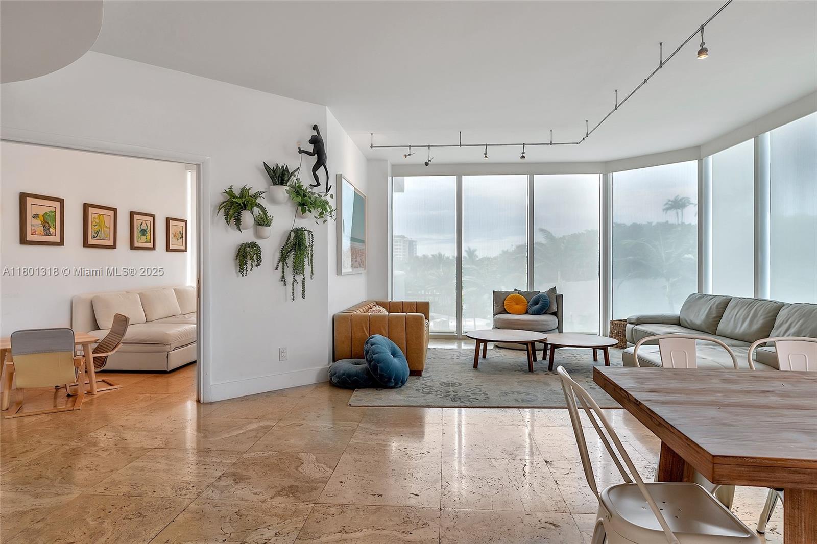 300 S Pointe Dr #403, Miami Beach FL 33139
