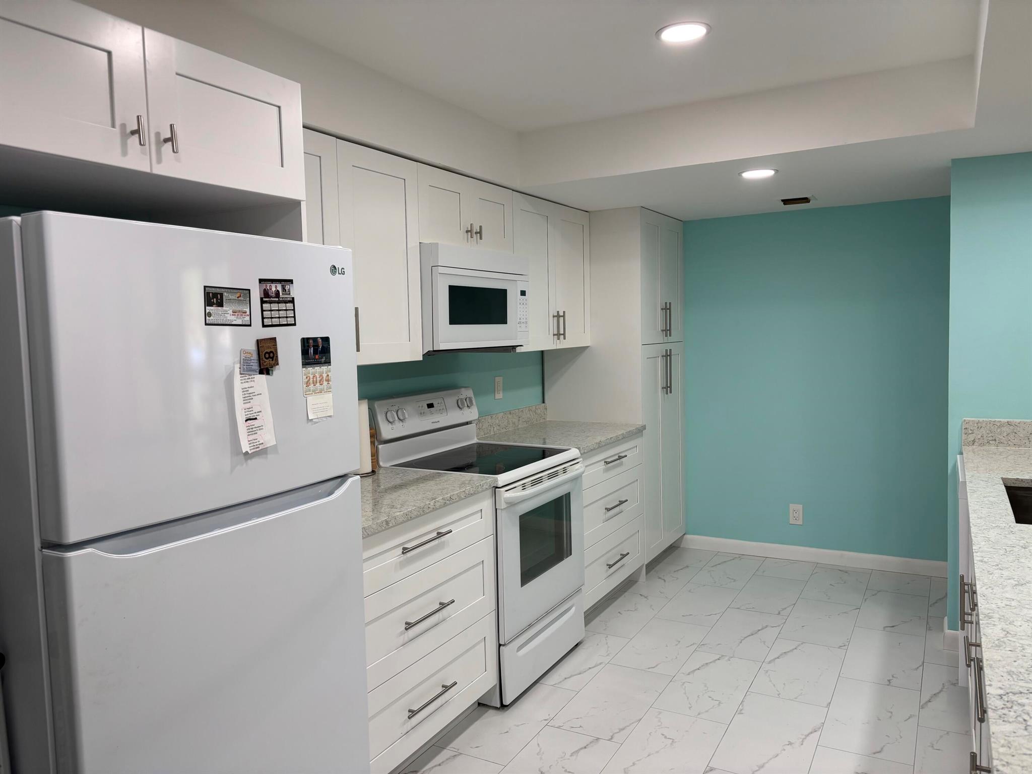 Homes for sale in Delray Beach, FL | 825 Egret Circle #205, Delray Beach, FL 33444 | MLS# R11089946