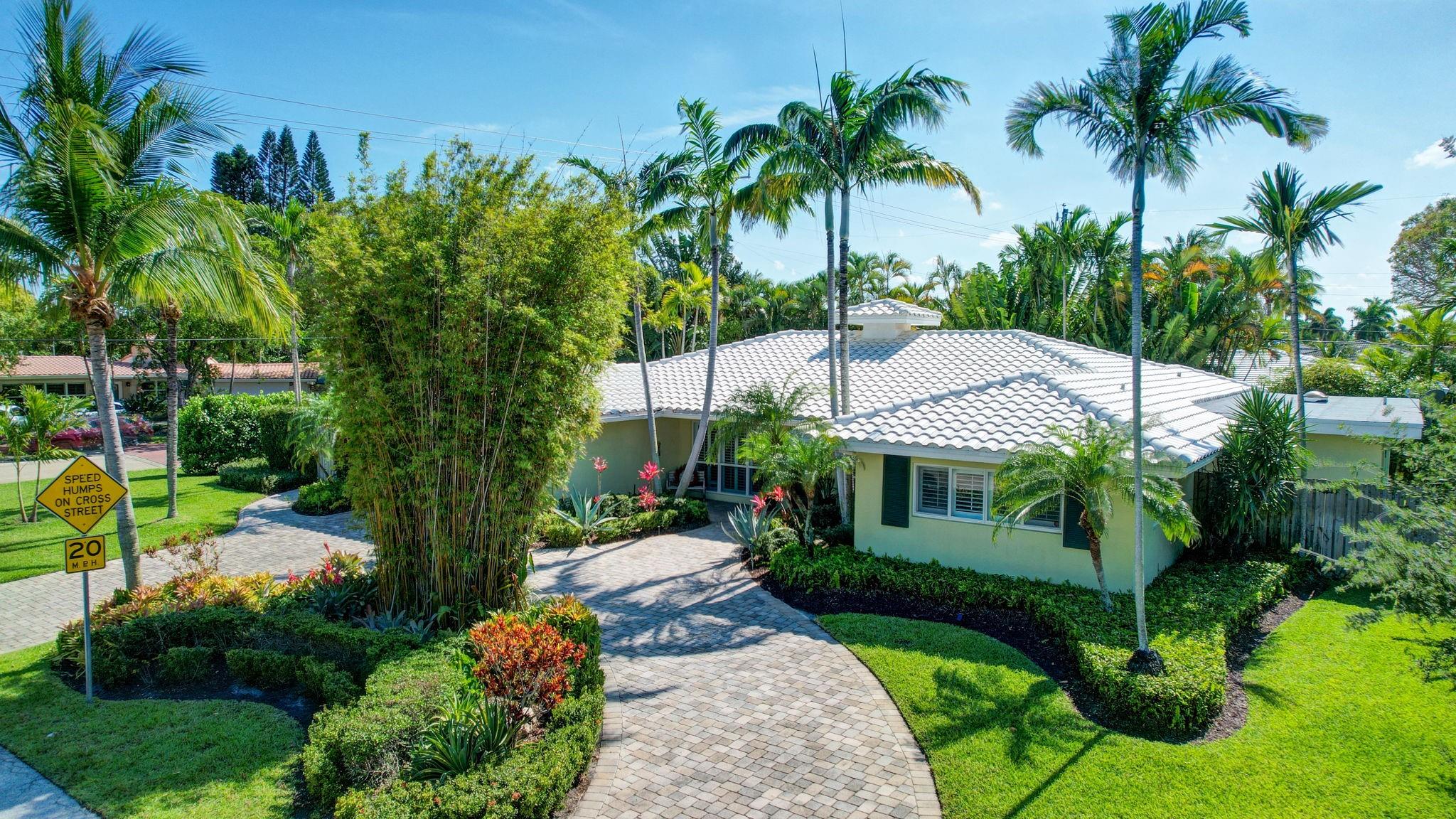 Homes for sale in Fort Lauderdale, FL | 2601 Ne 27Th Ter, Fort Lauderdale, FL 33306 | MLS# F10503192