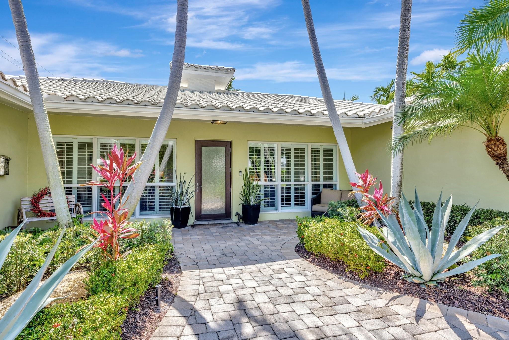 Homes for sale in Fort Lauderdale, FL | 2601 Ne 27Th Ter, Fort Lauderdale, FL 33306 | MLS# F10503192