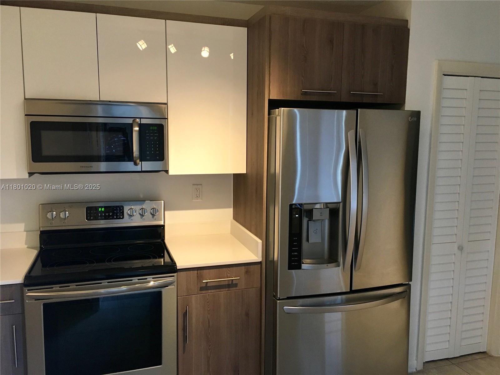 Homes for sale in Coral Gables, FL | 5031 Ponce De Leon Blvd, Coral Gables, FL 33146 | MLS# A11801020