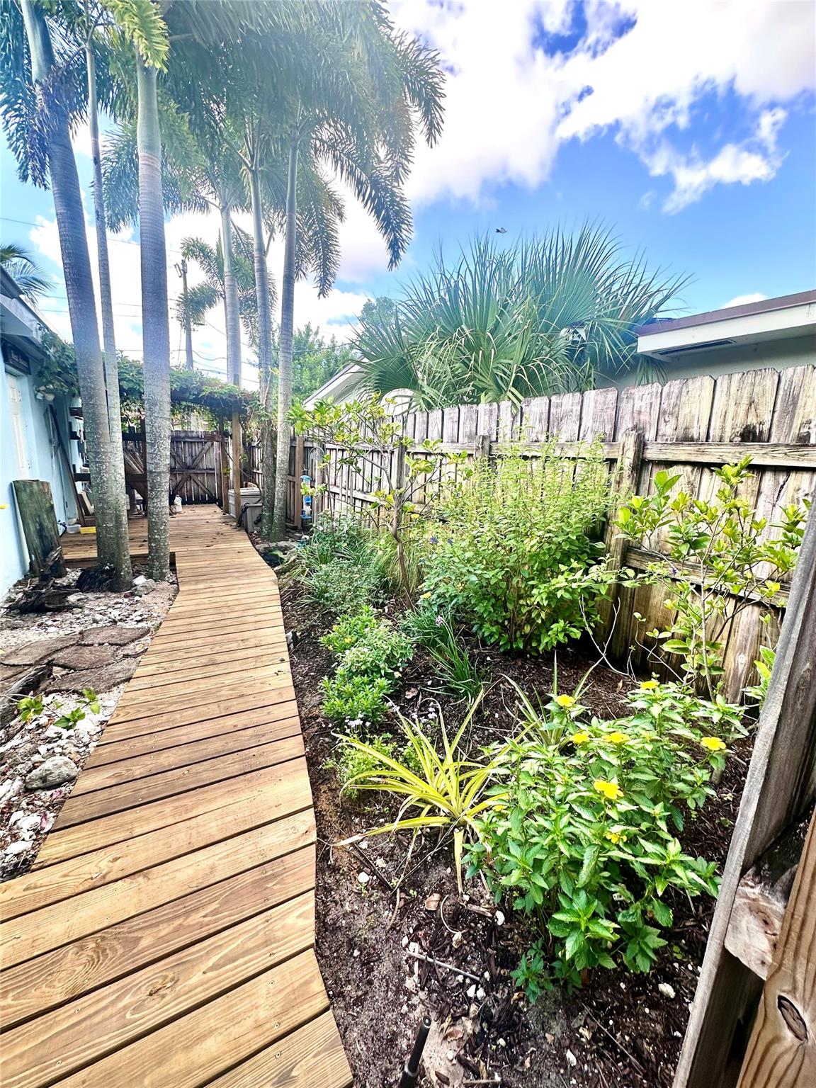 Side yard from primary bedroom.