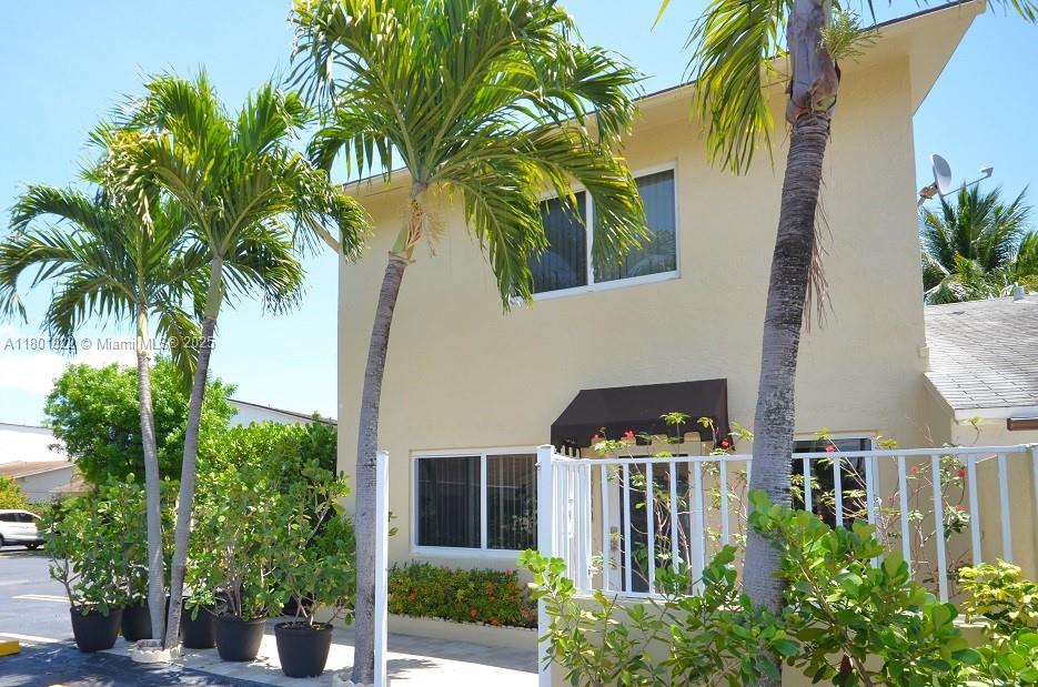 Twin Homes Village II Con