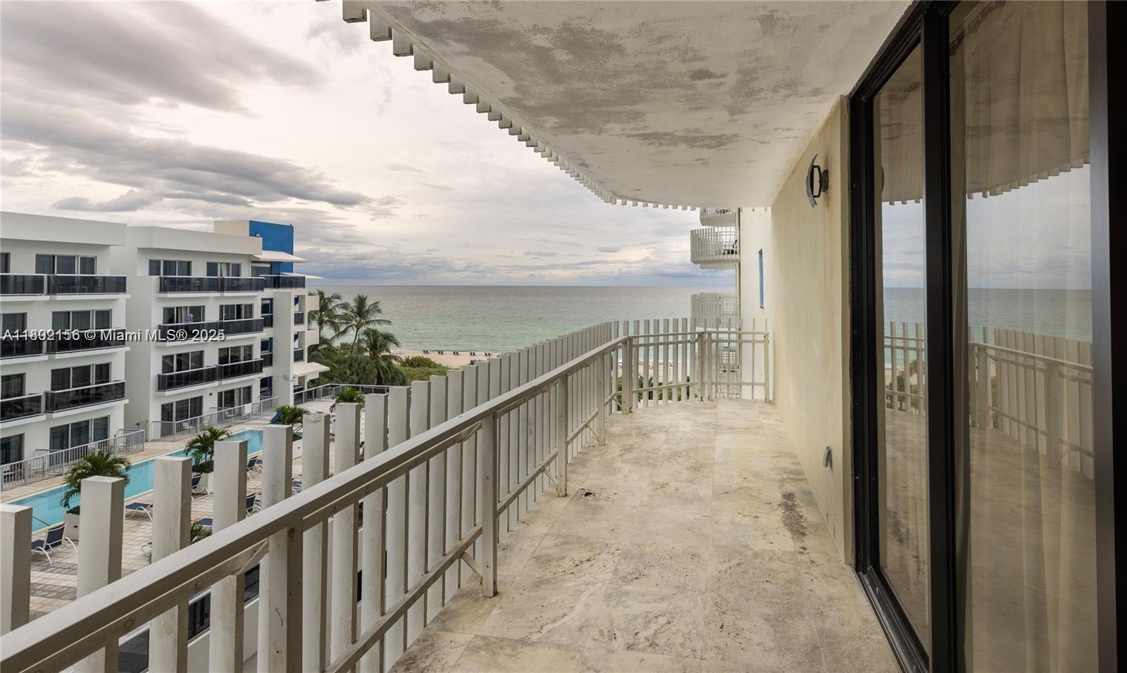 6061-collins-ave-7d-miami-beach-fl-33140/hzid_b6f98a2f