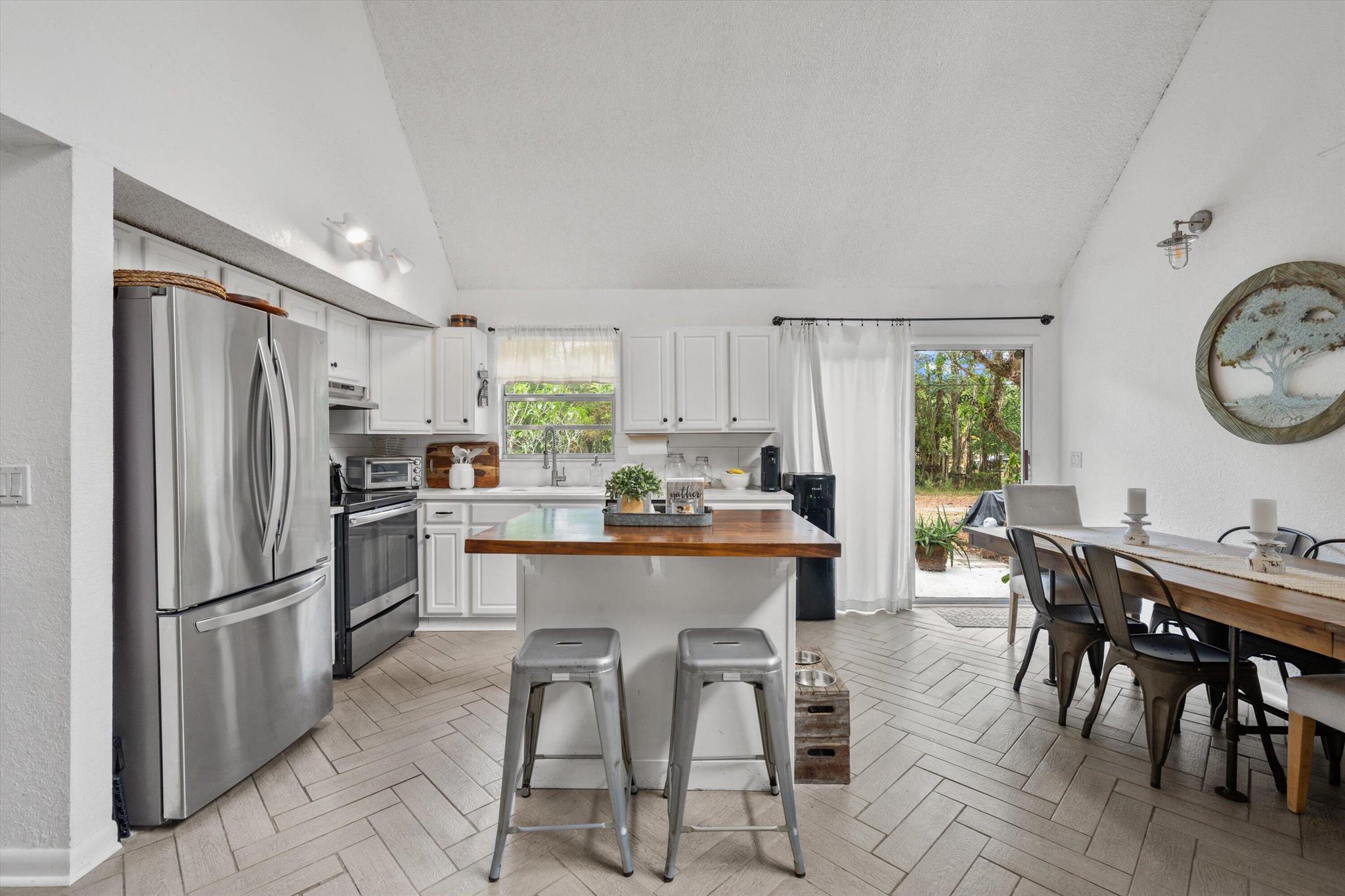 12389 186th Street N