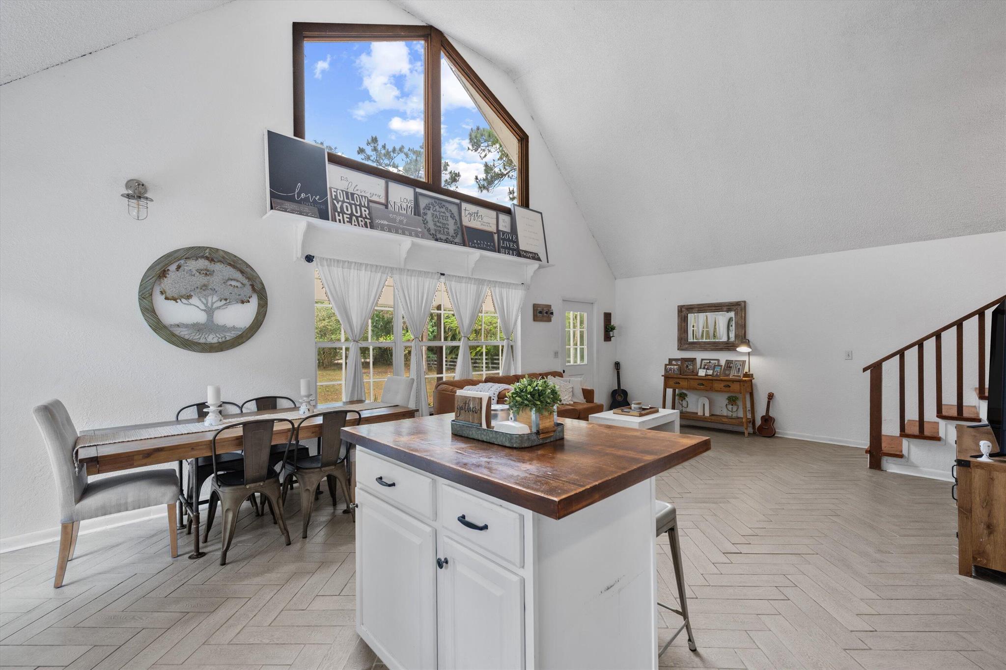 12389 186th Street N